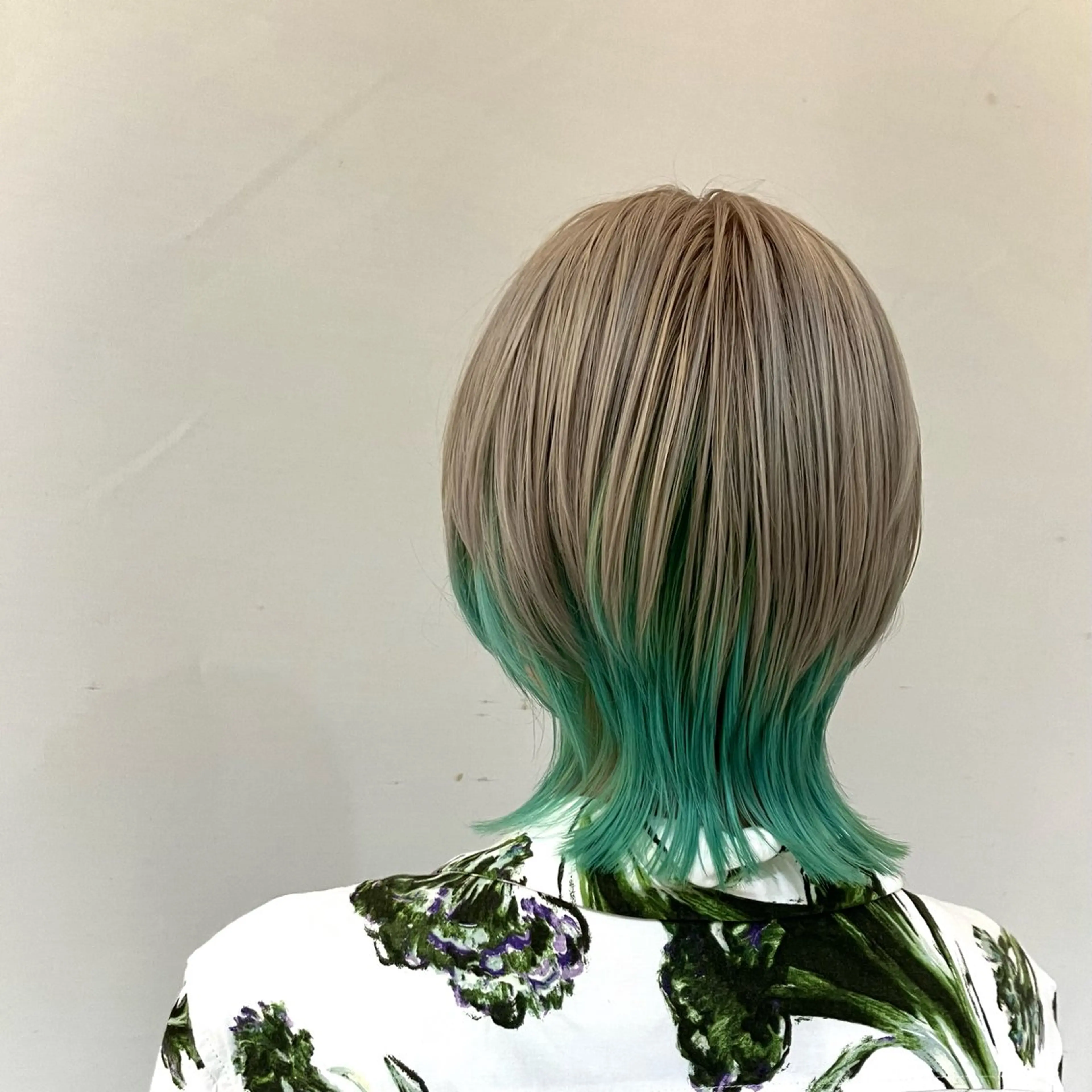 ミディアム カラー タケダ ホノカのヘアスタイル