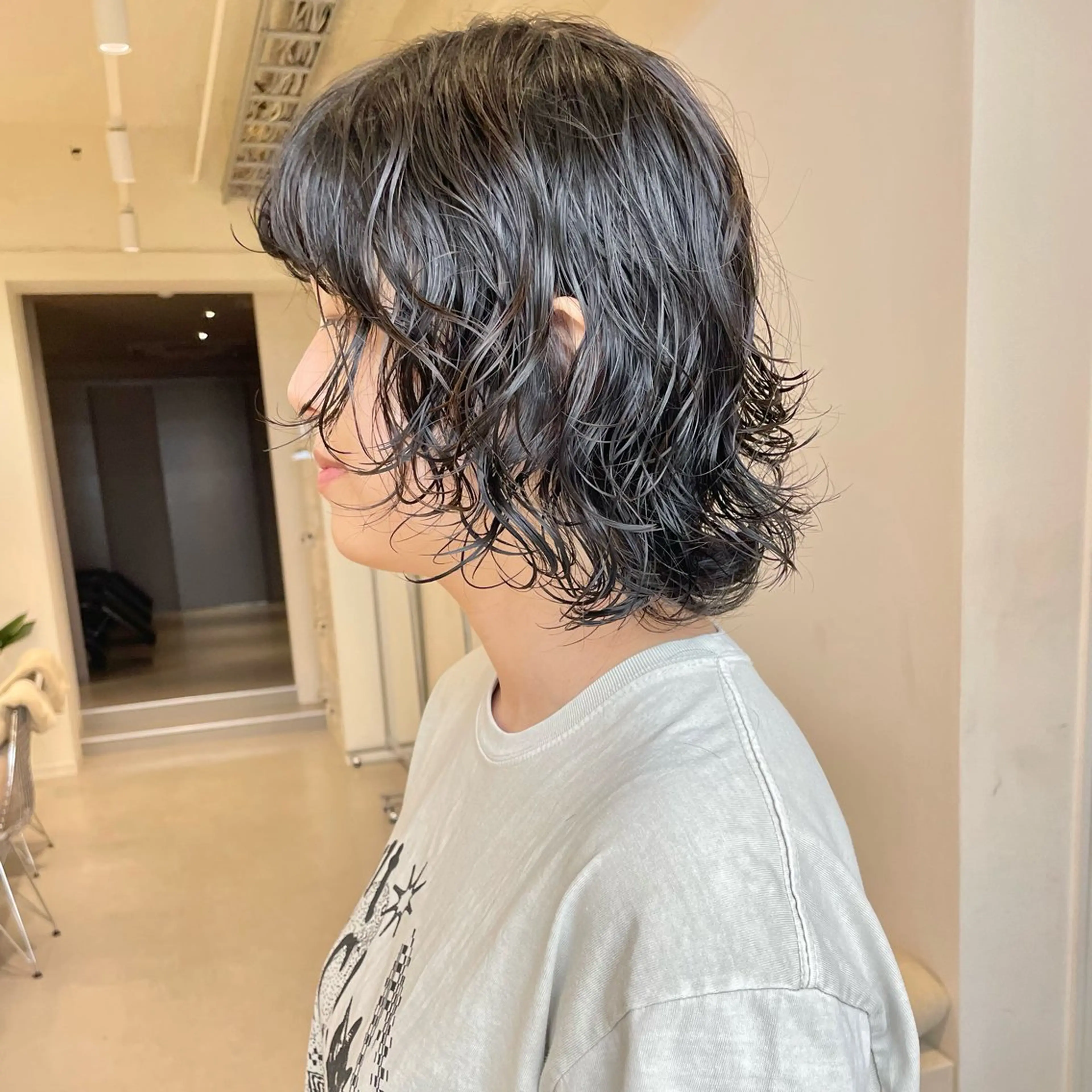 ミディアム パーマ ミディアムパーマ ウルフカット ショート・ボブ ・ウルフ✂︎IMAIのヘアスタイル