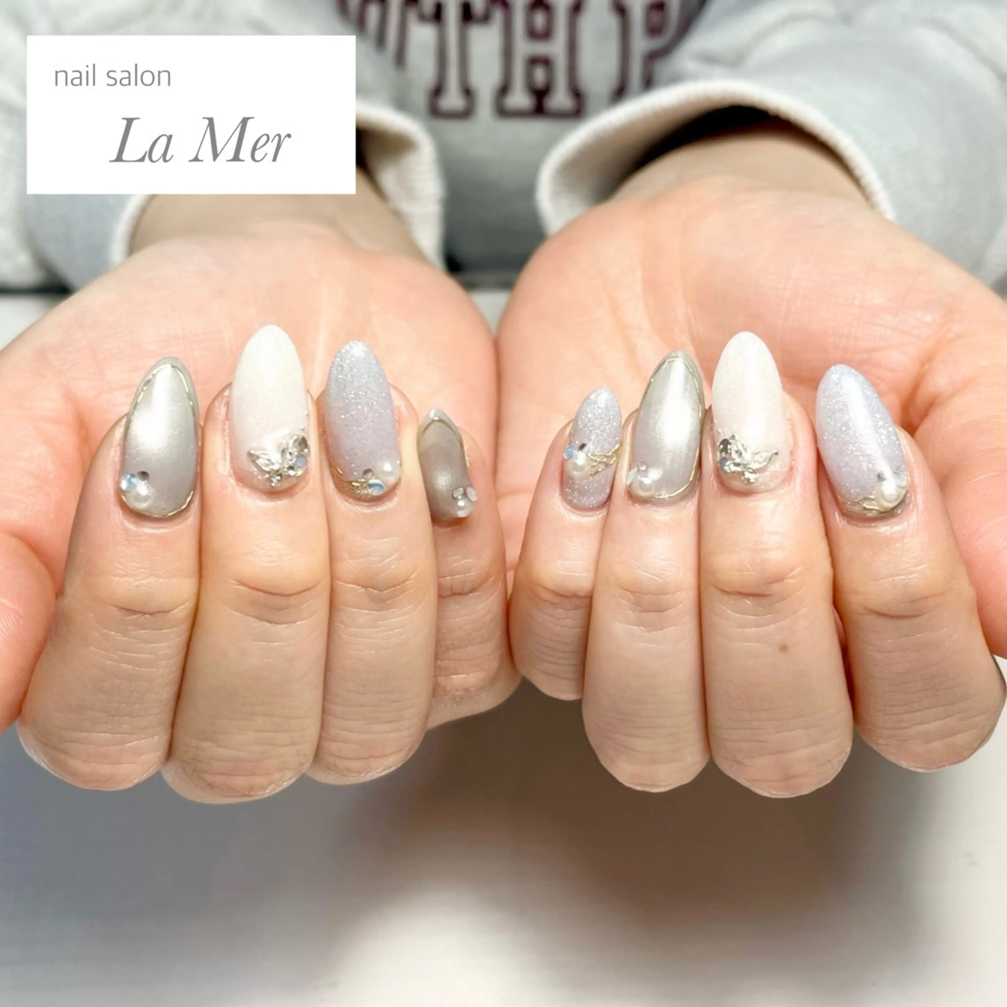 ネイル フラワーネイル キラキラネイル ラメ(グリッター) ロングネイル マグネットネイル nailsalon La Merのネイルデザイン