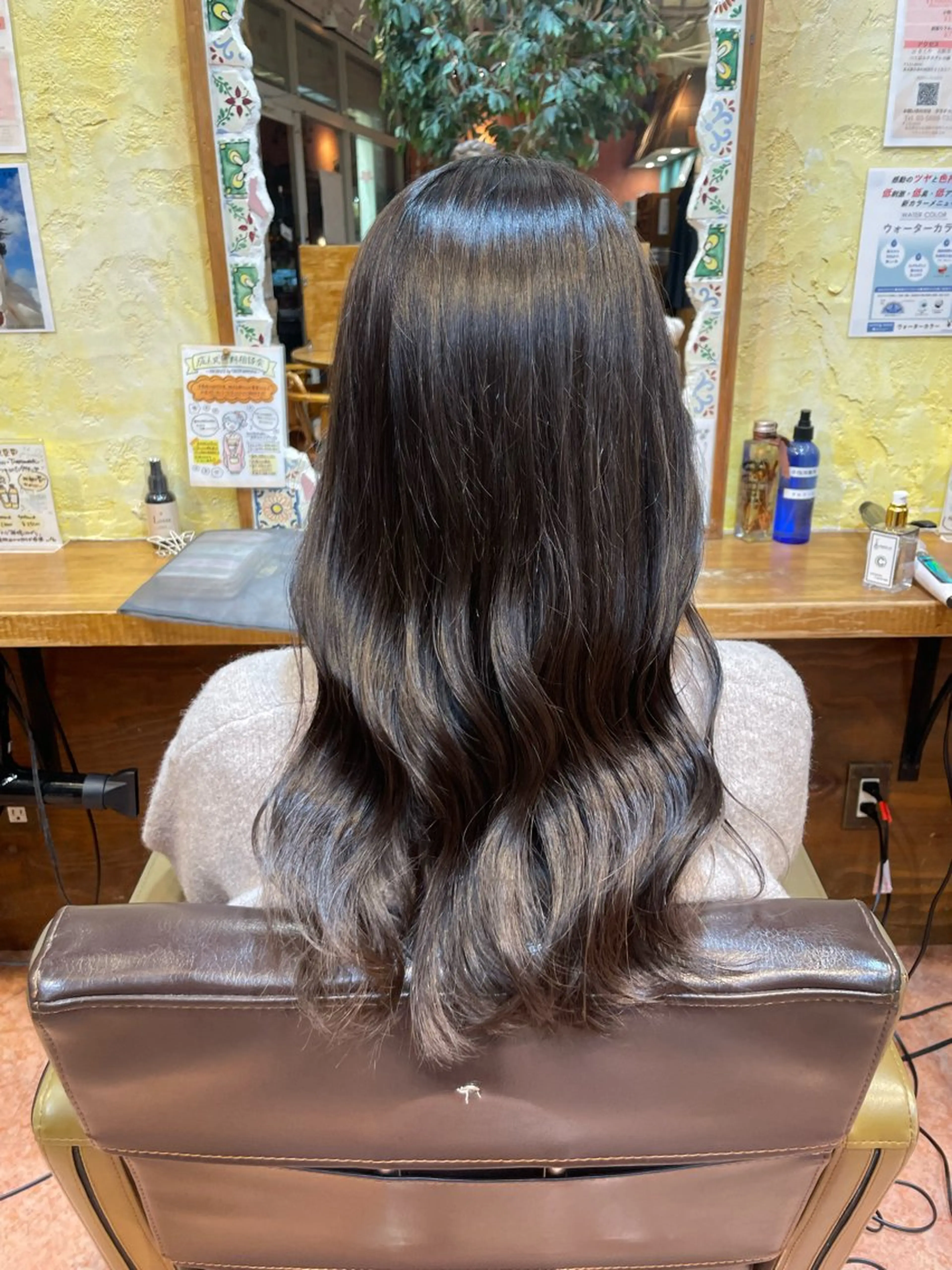 カラー アッシュ アッシュグレー アッシュグレージュ グレージュ ar北千住 あやみのヘアスタイル
