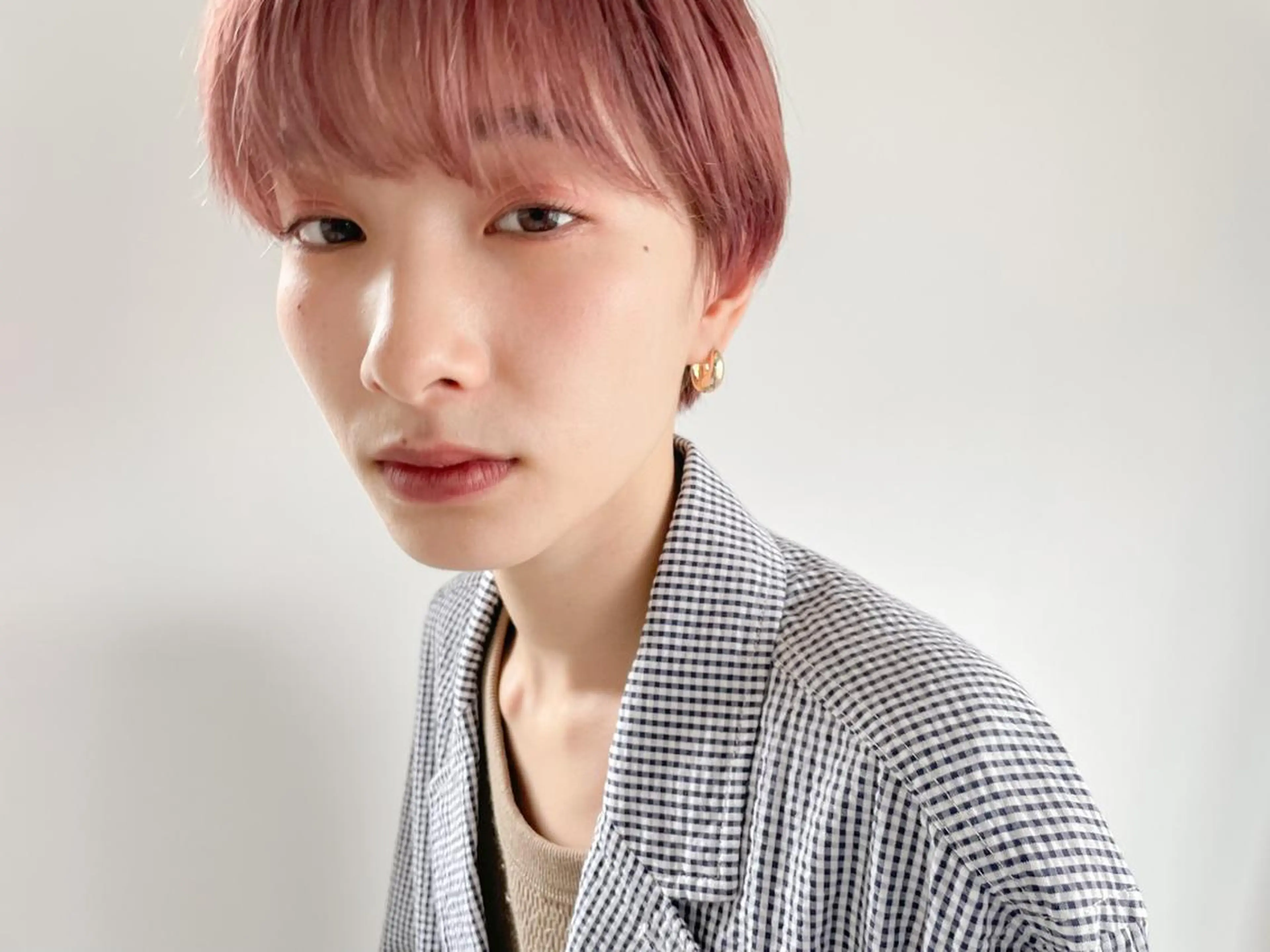 カラー パーマ ショートボブ アディクシーカラー ブリーチ ブロンド ブルーカラー カット ヘアカラー トリートメント CEINE＋ officialのヘアスタイル