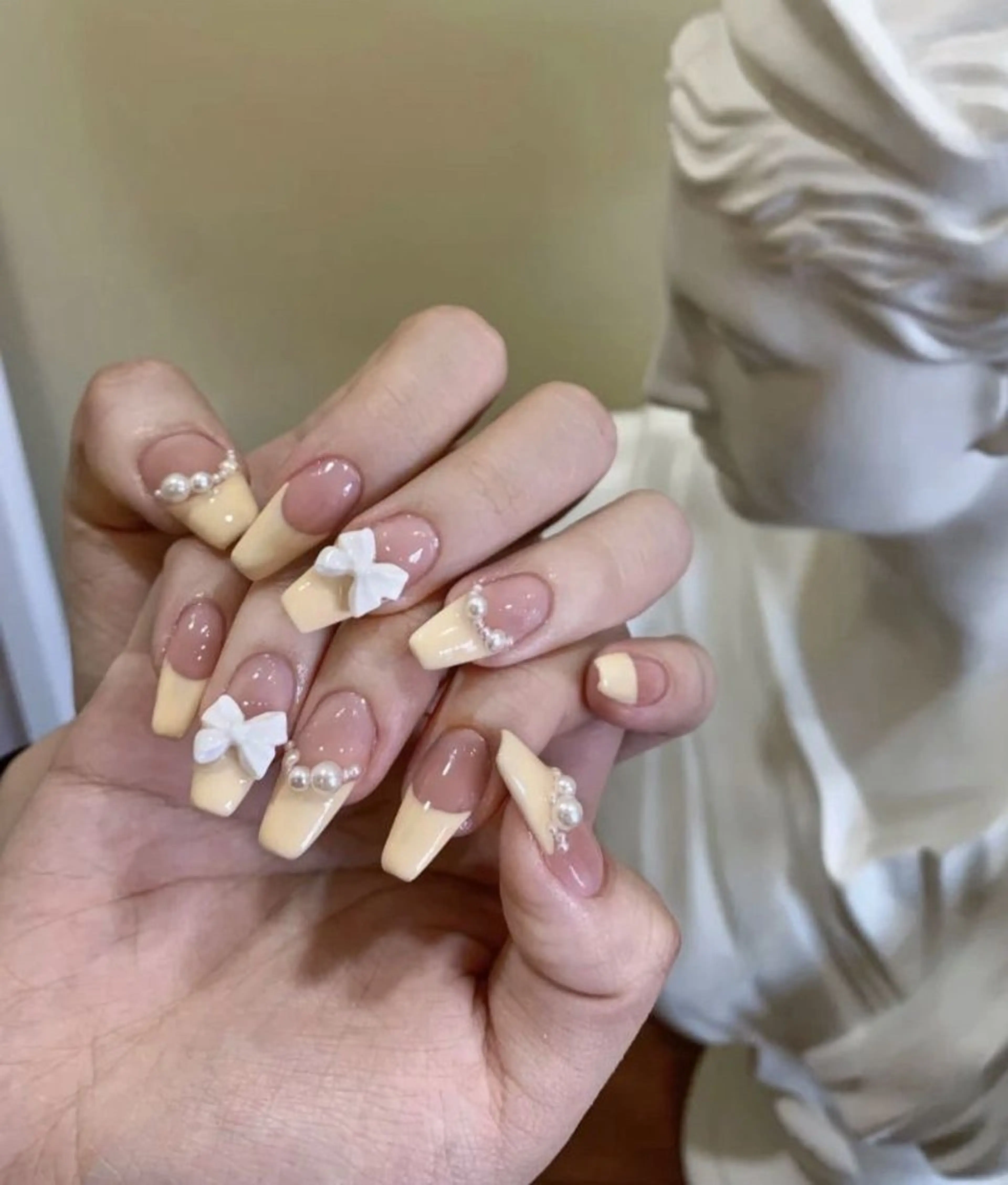 ネイル アートネイル フラワーネイル ジェルネイル グラデーション シンプルネイル Jenn Nail Salonのネイルデザイン