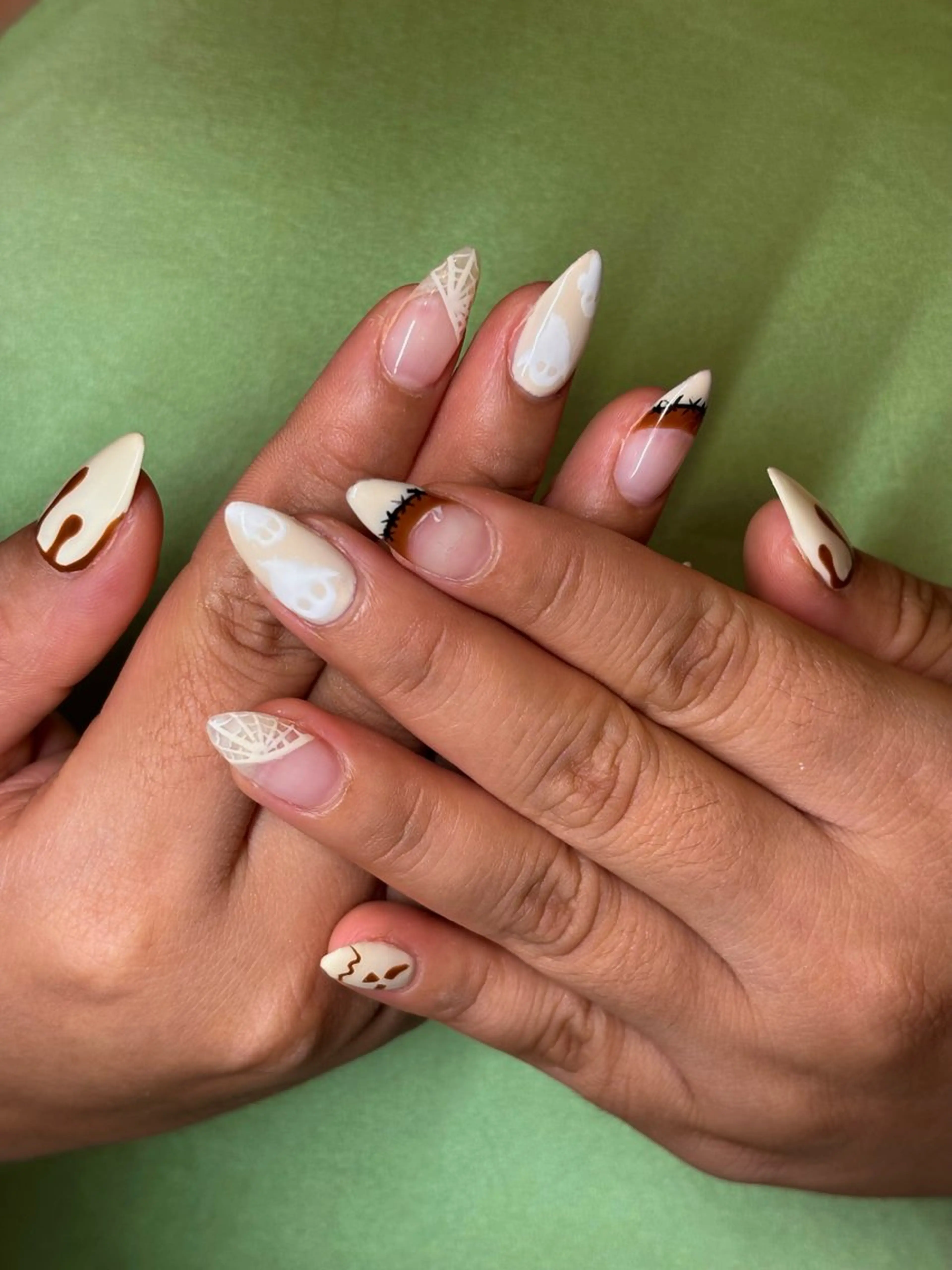 ネイル ハンドネイル un private nail salonのネイルデザイン