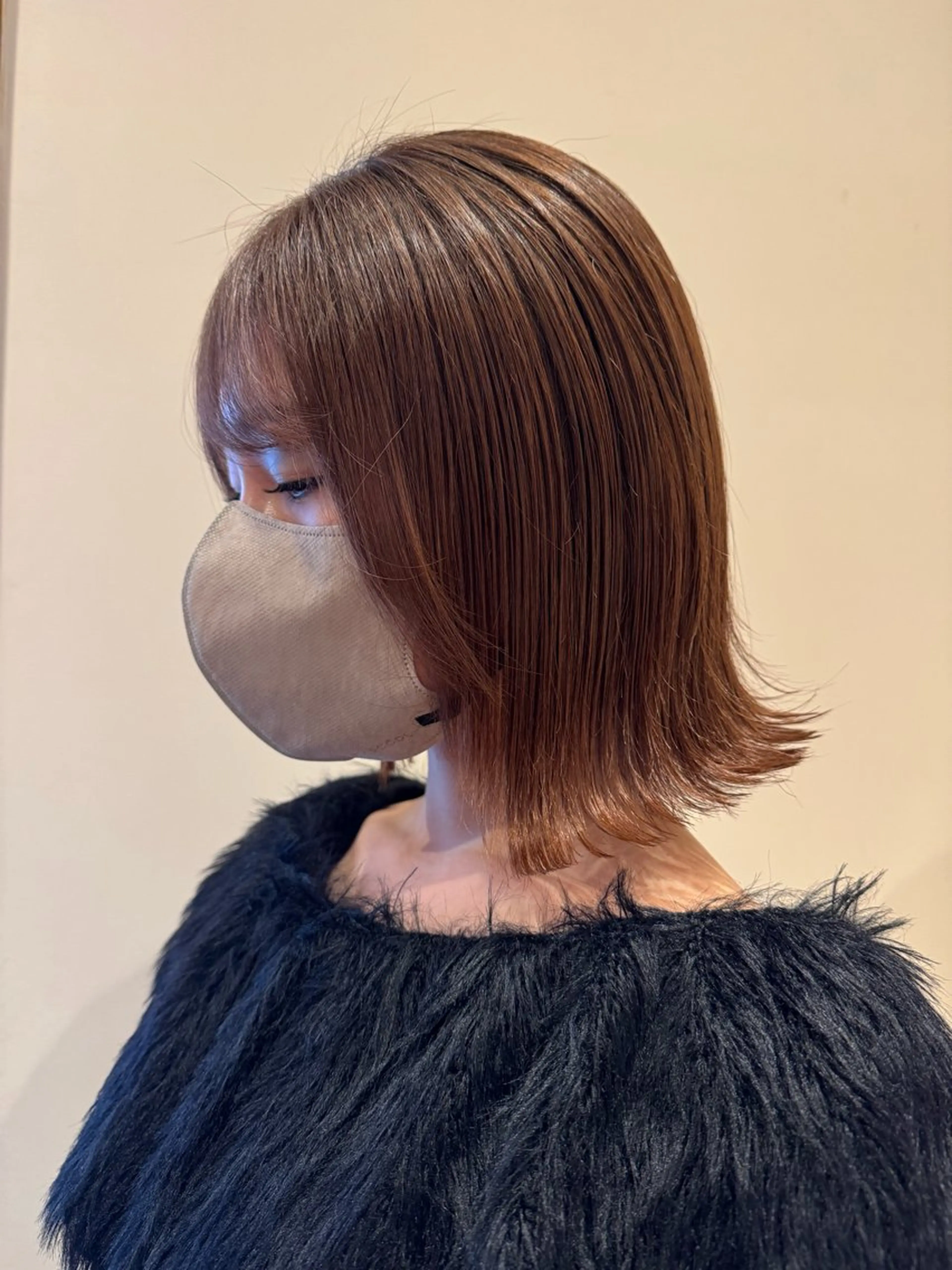 ショート カラー ベージュカラー ピンクカラー ピンクベージュ ENIF　大島 芽生のヘアスタイル