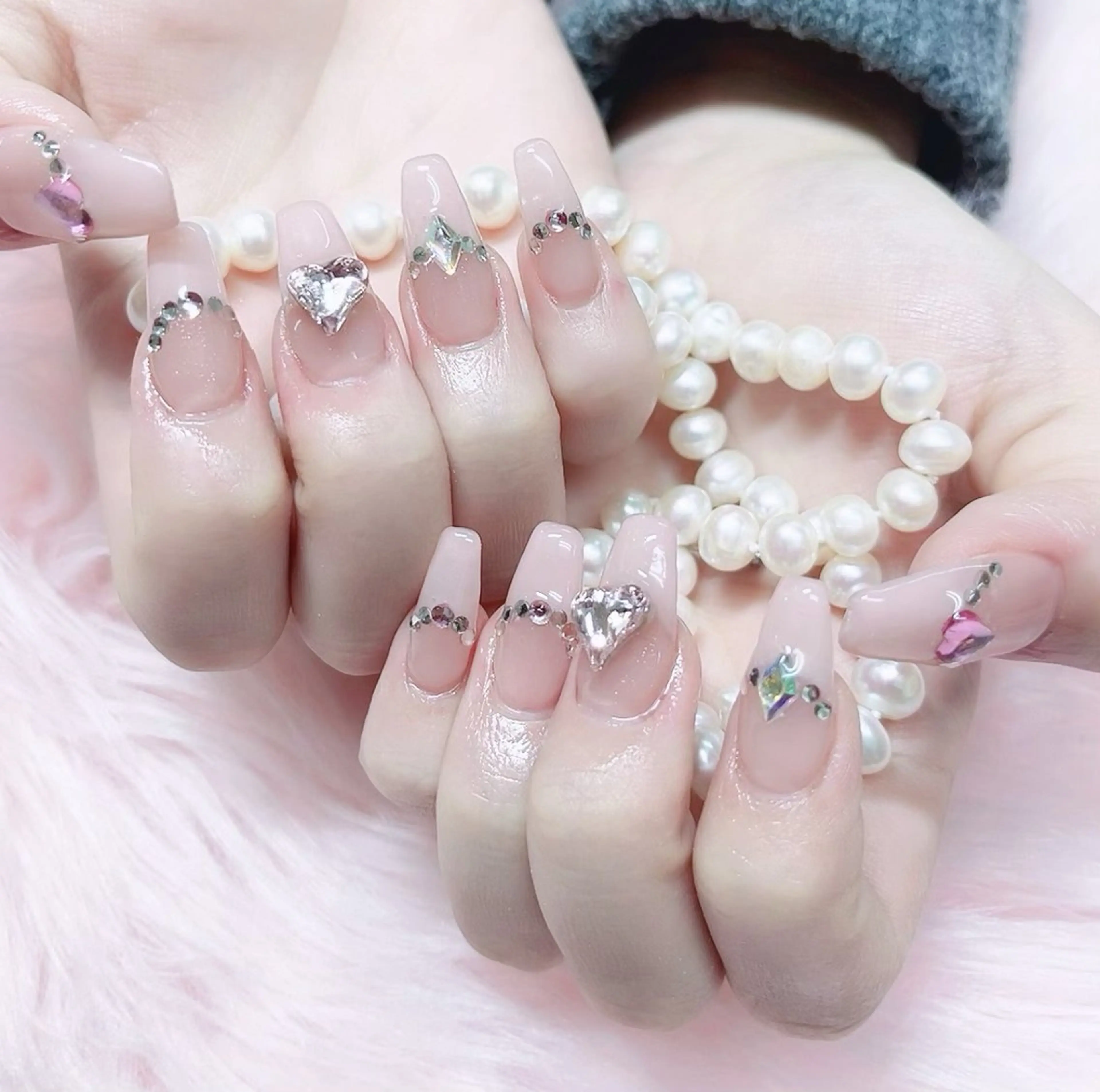 ネイル ハンドネイル MoonNail ユリ🌸のネイルデザイン