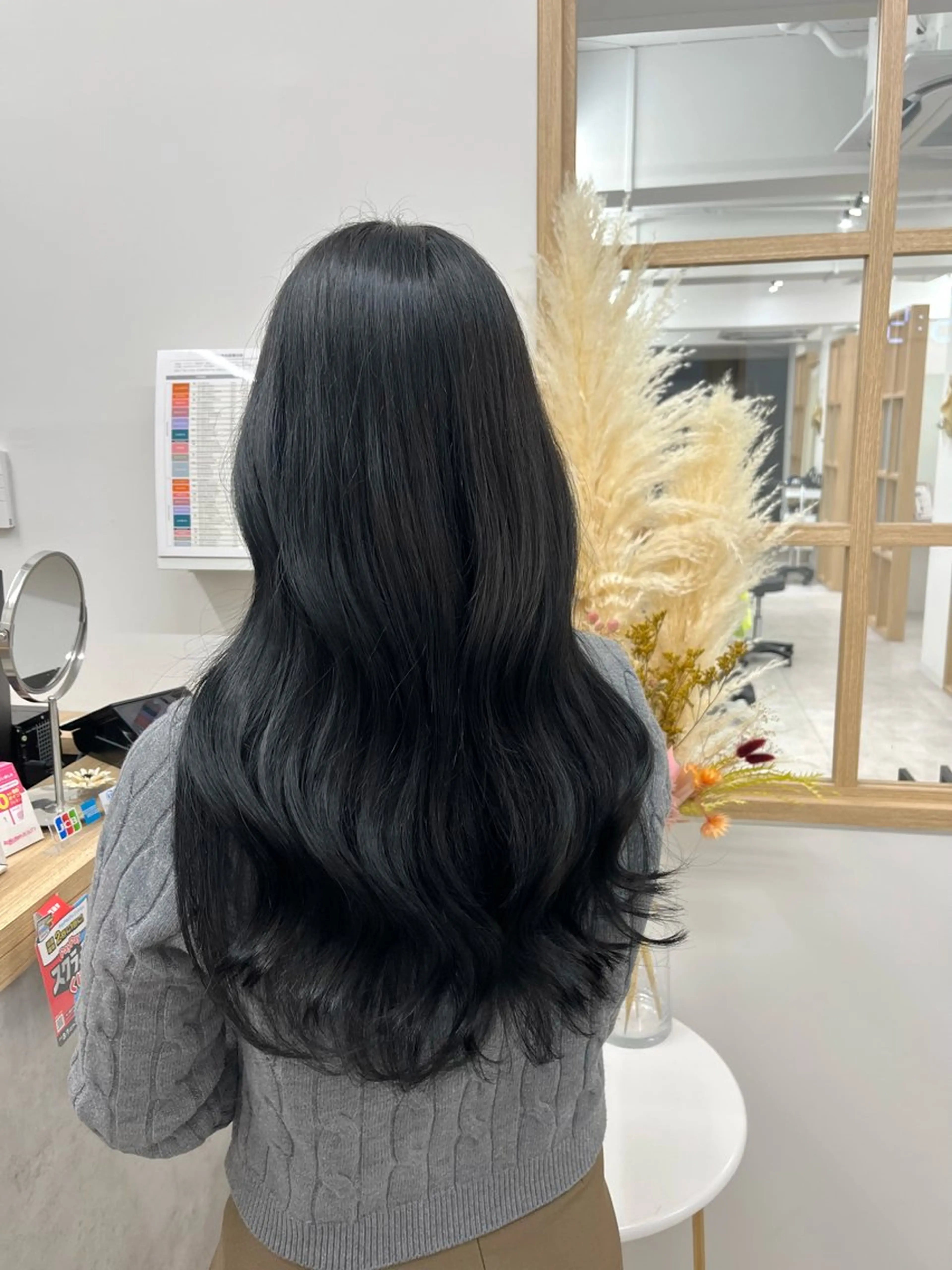 ロング カラー 柔らかオリーブ🌿 HIMARI🌻のヘアスタイル