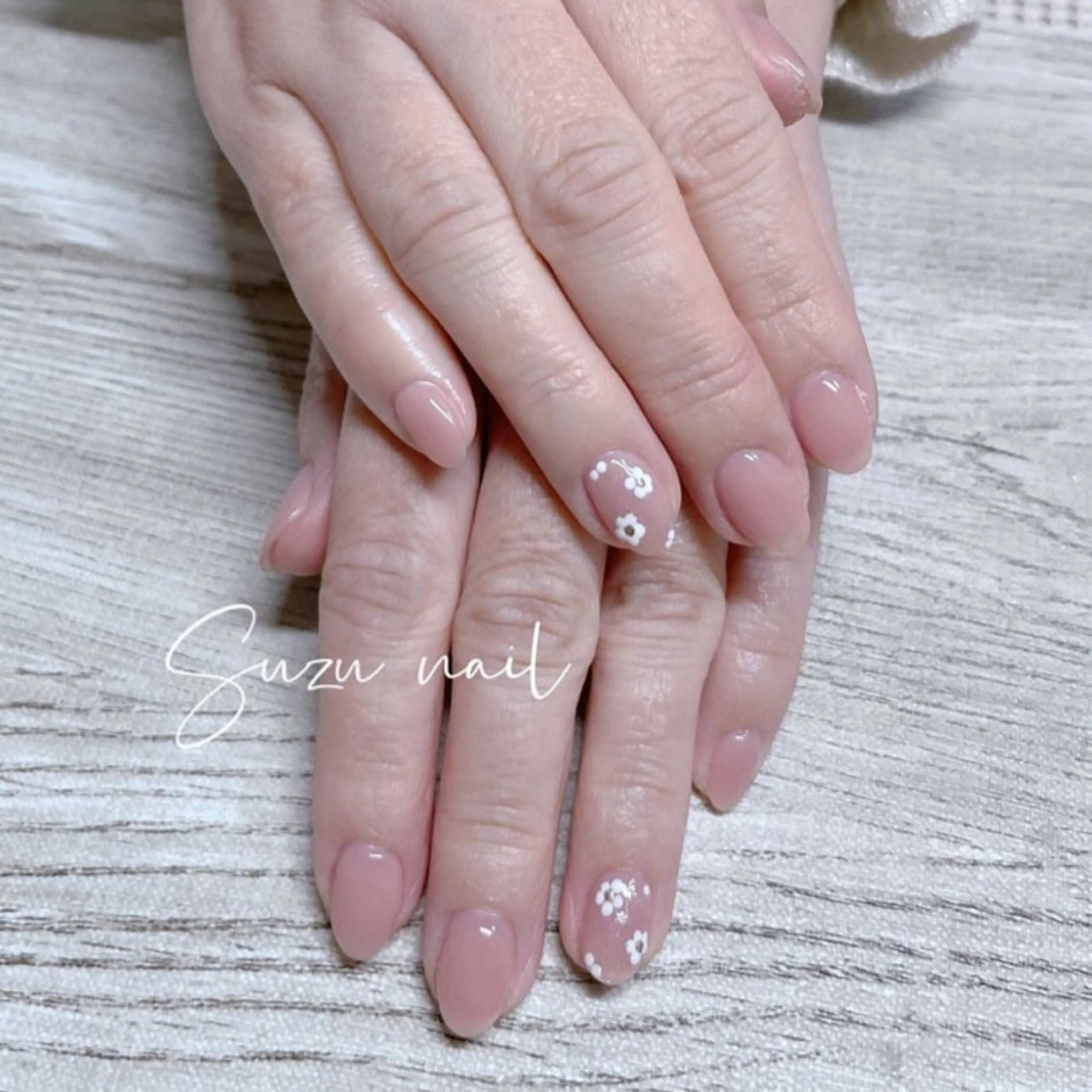 ネイル アートネイル ワンカラーネイル ハンドネイル ✨Suzu nail✨のネイルデザイン