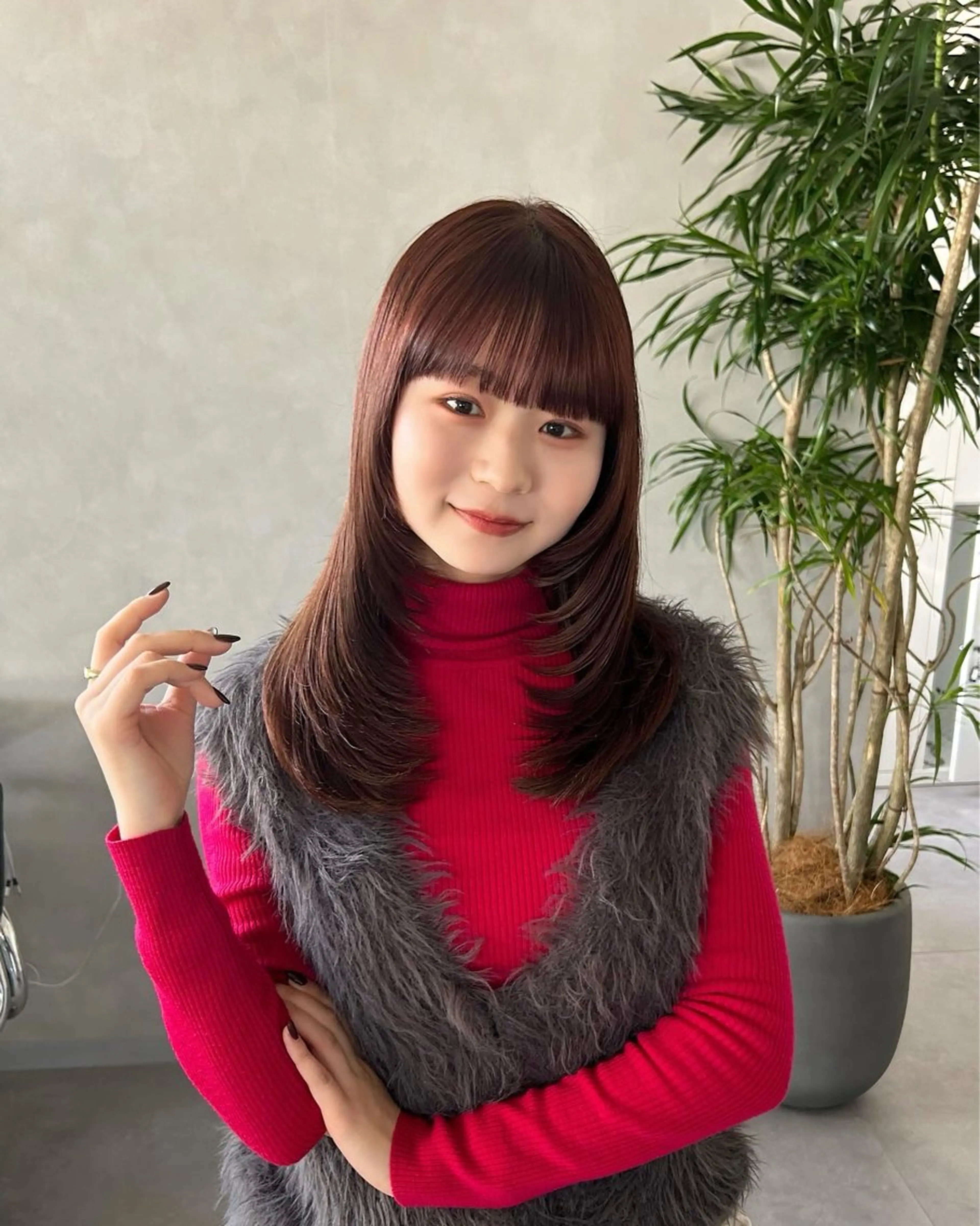 ミディアム ピンクブラウン レイヤーカット ❤️ショートカット ・顔周りカット❤️のヘアスタイル