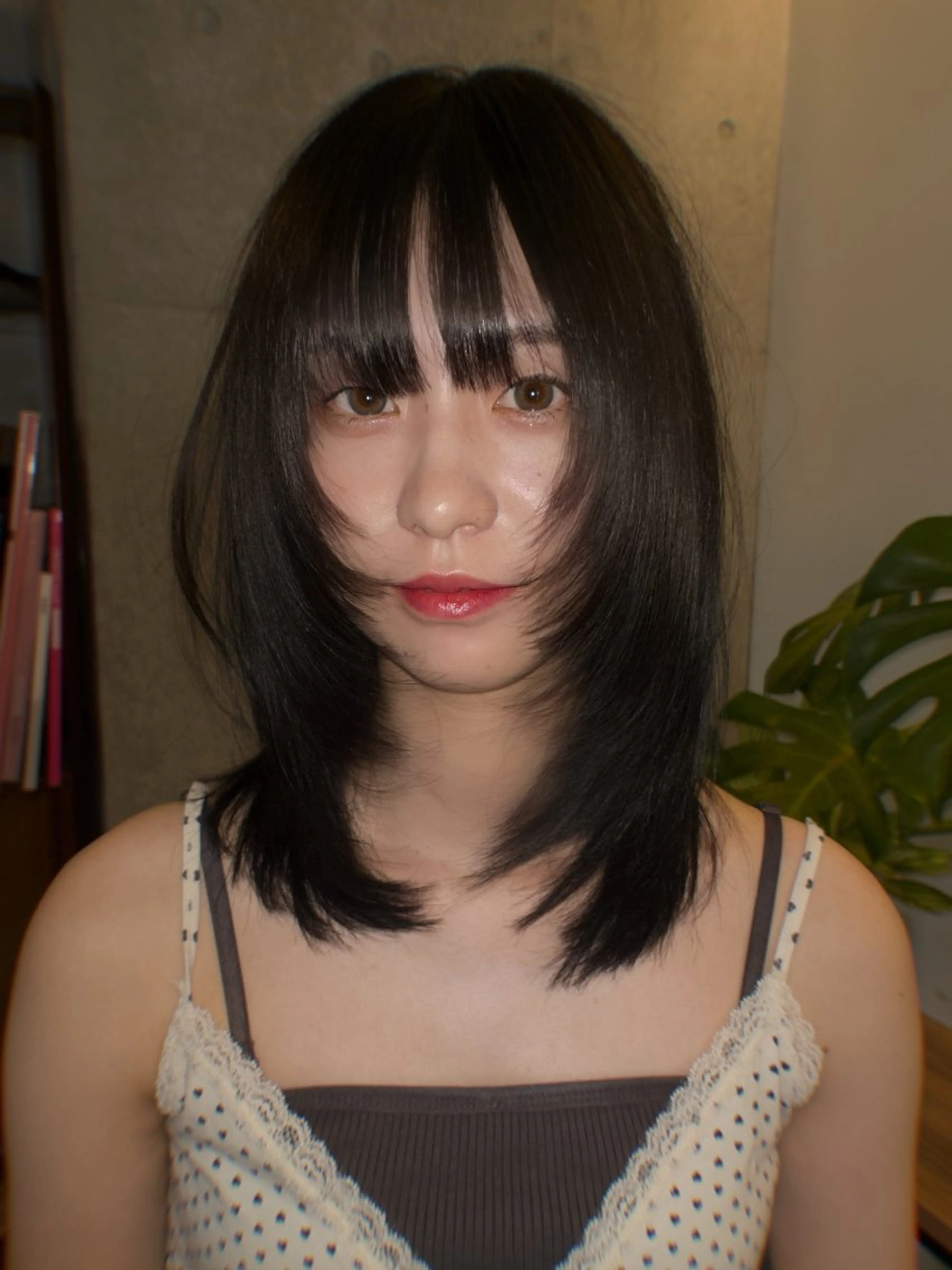 ミディアム 顔まわりレイヤー ハッシュカット 韓国風ヘア レイヤーカット シャギー レイヤーカット\ウル フ　chinatsuのヘアスタイル