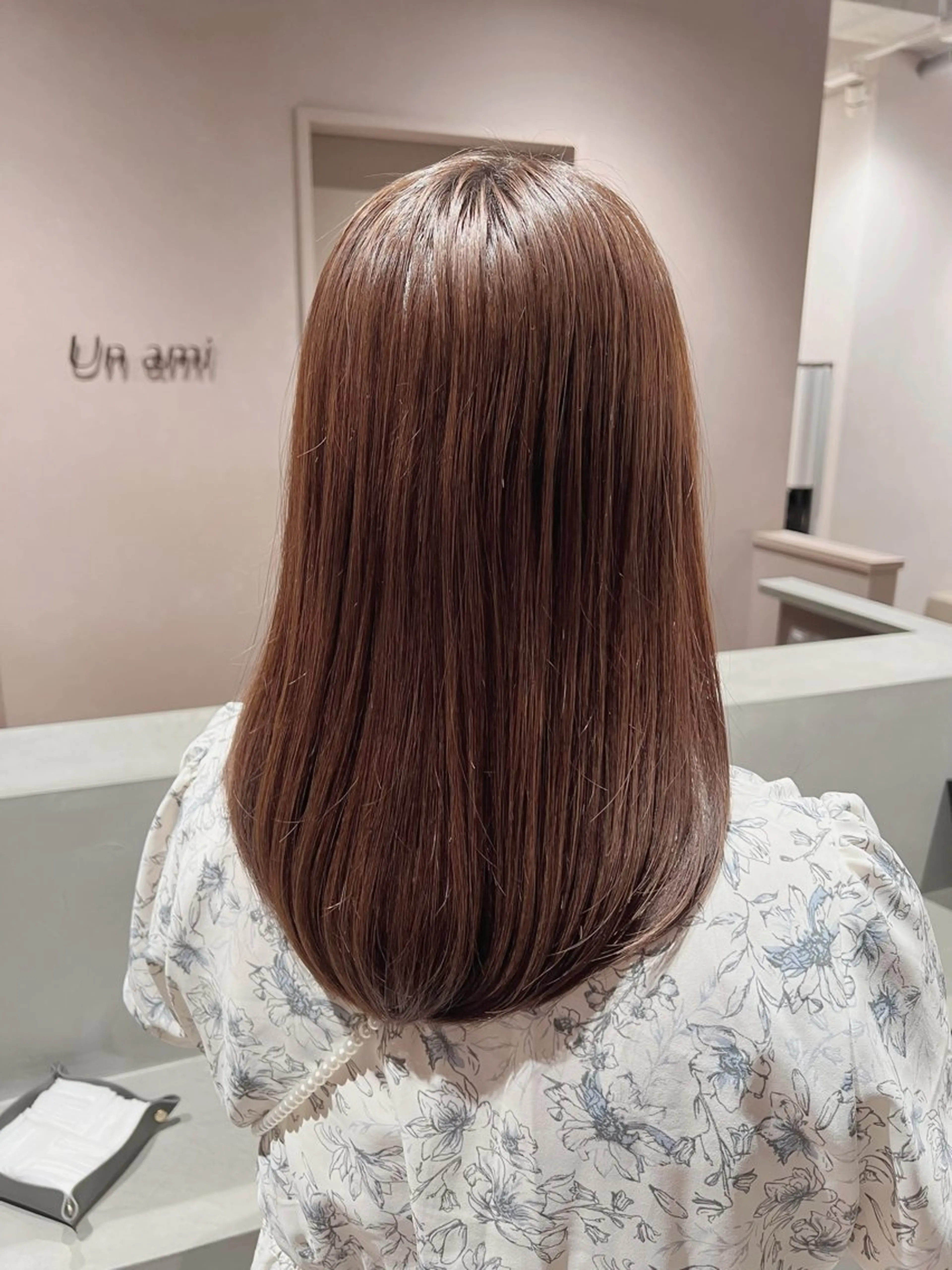 セミロング aya / ニュアンスカラーのヘアスタイル