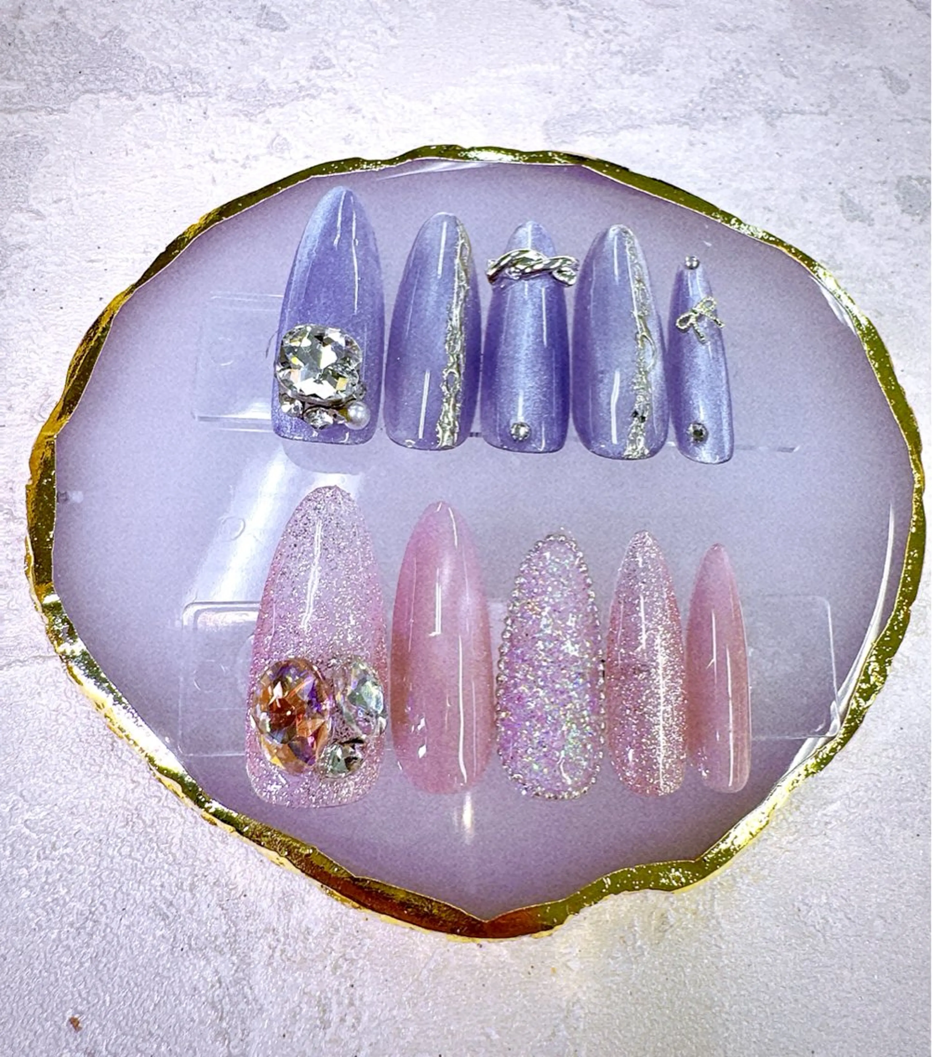 ネイル ジェルネイル キラキラネイル ロングネイル マグネットネイル ワンカラーネイル ハンドネイル Queeens nailのネイルデザイン