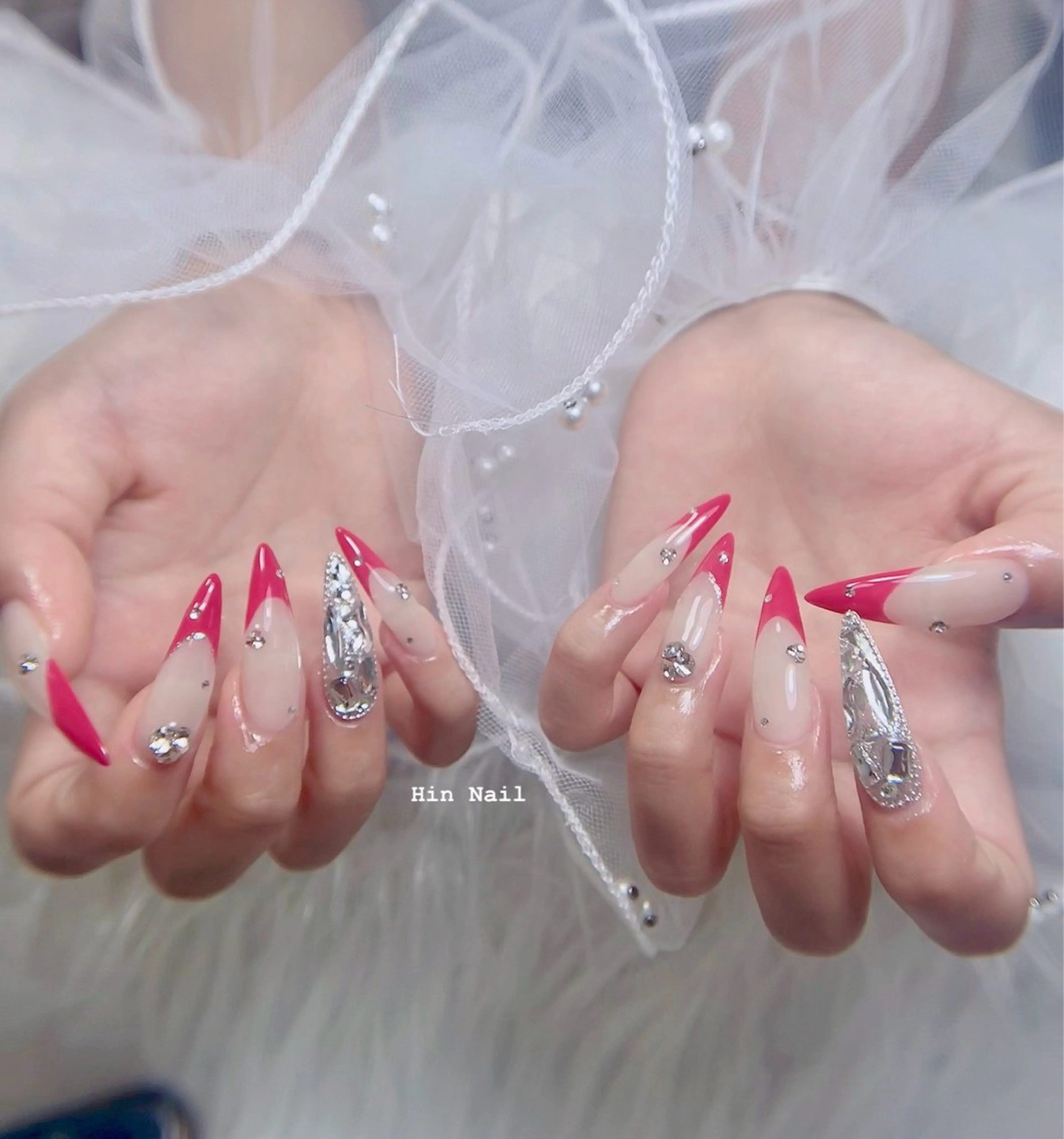 ネイル ハンドネイル Hin Nailsのネイルデザイン