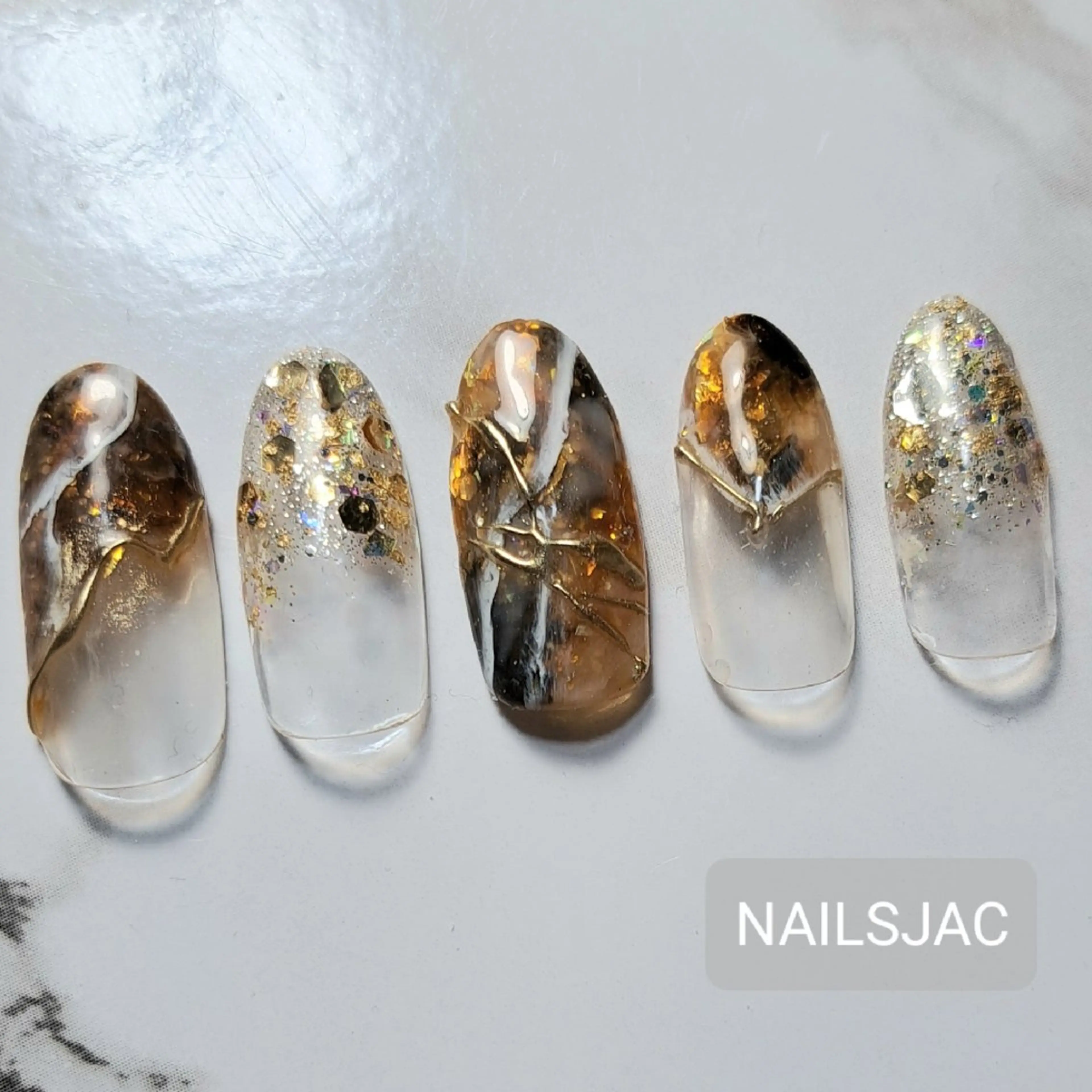 ネイル べっ甲ネイル ニュアンスネイル NAILS JACのネイルデザイン