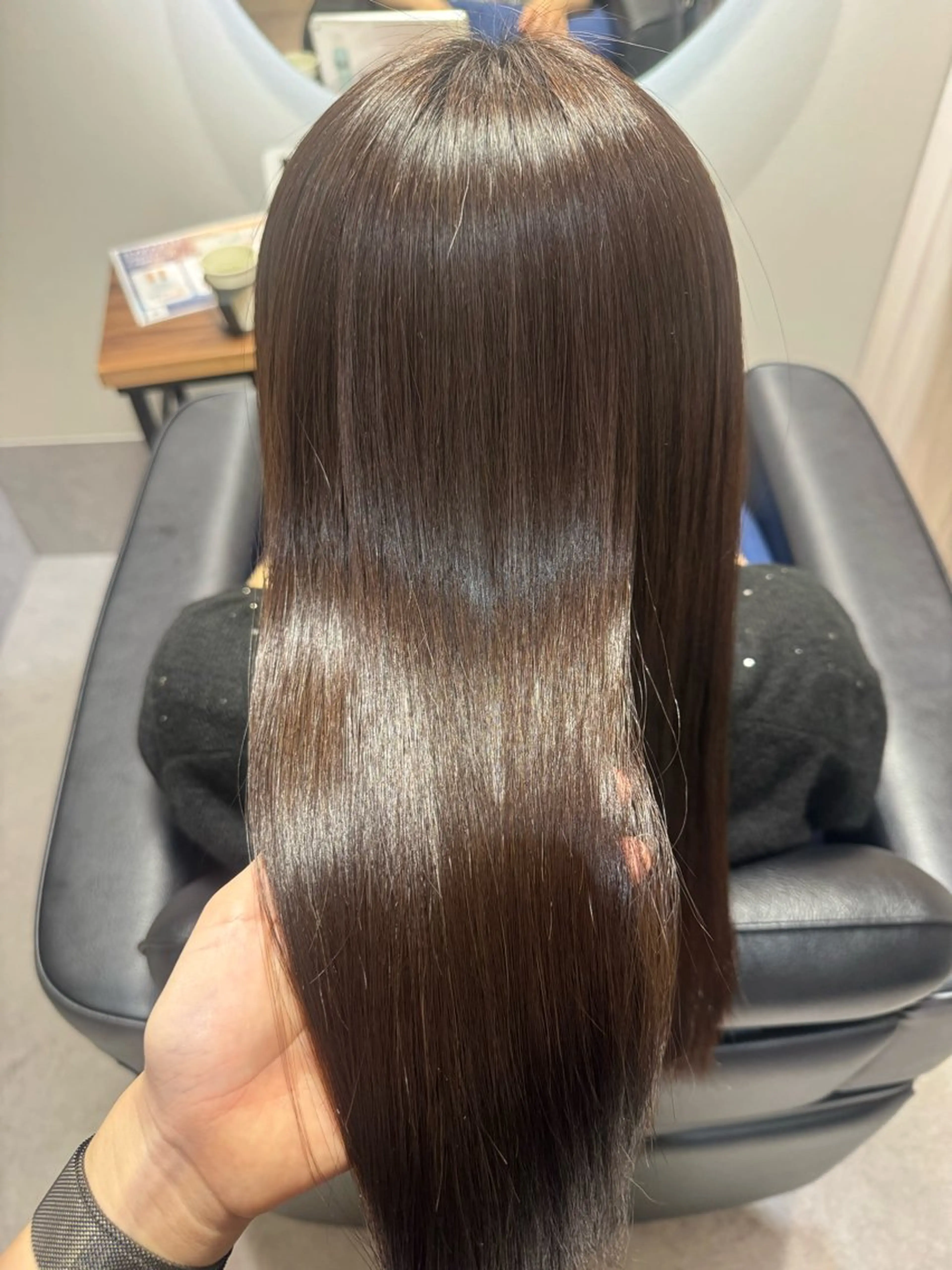 ロング カット ヘアカラー トリートメント NAVY 橋本心 縮毛矯正のヘアスタイル