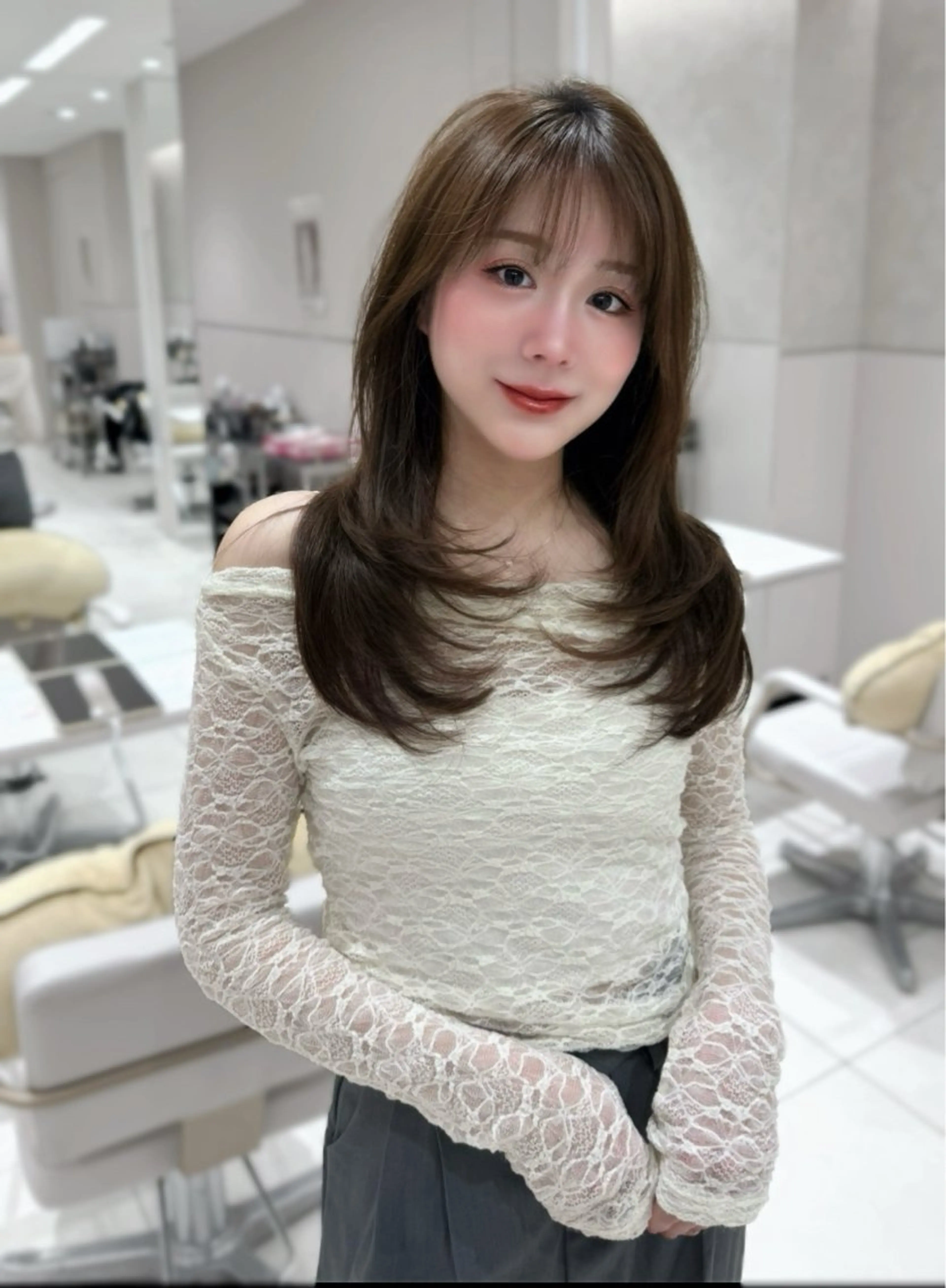 セミロング カット ヘアカラー トリートメント 新宿/レイヤー 顔周りカット溝手優太のヘアスタイル