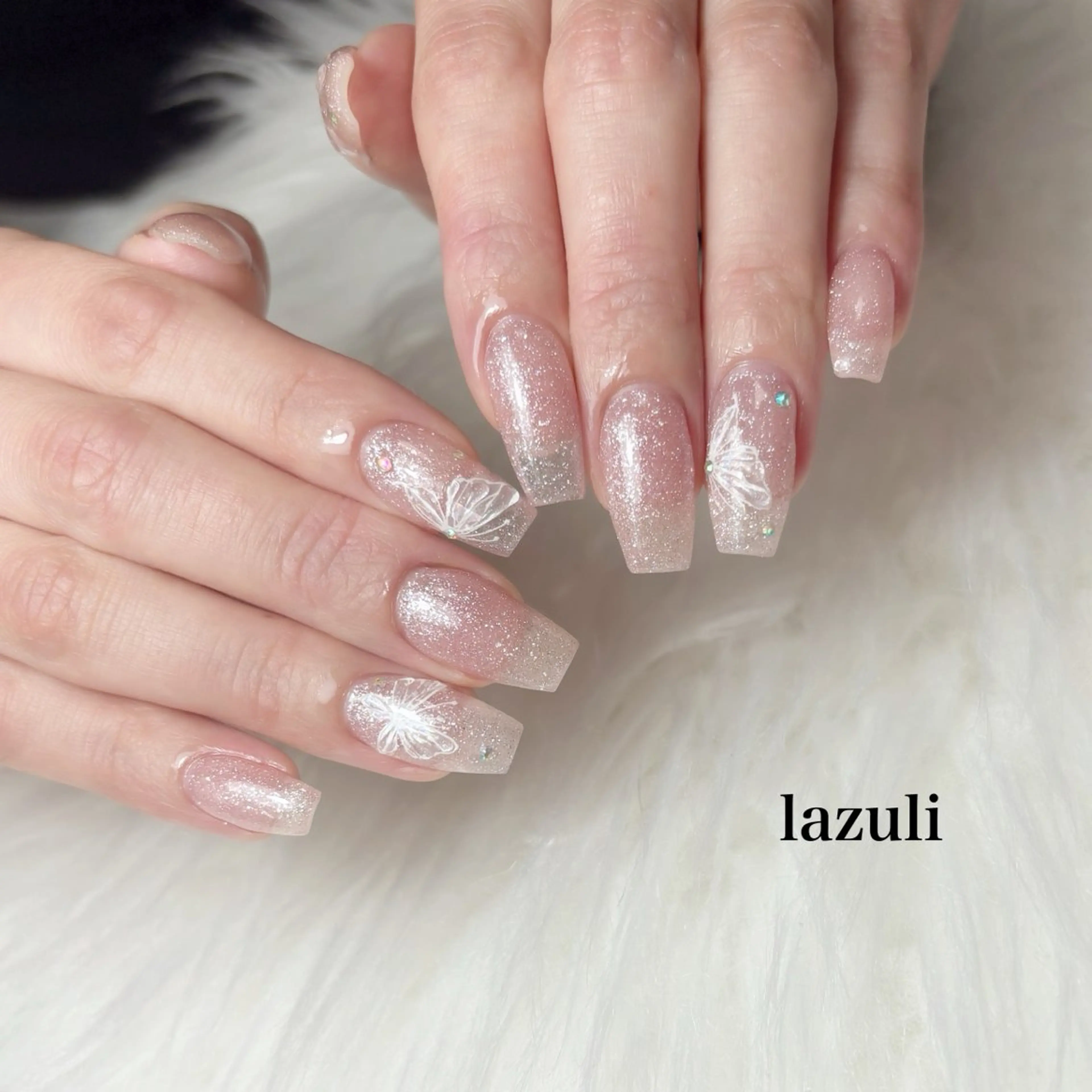 セミロング ハンドネイル Lazuli 💎のネイルデザイン