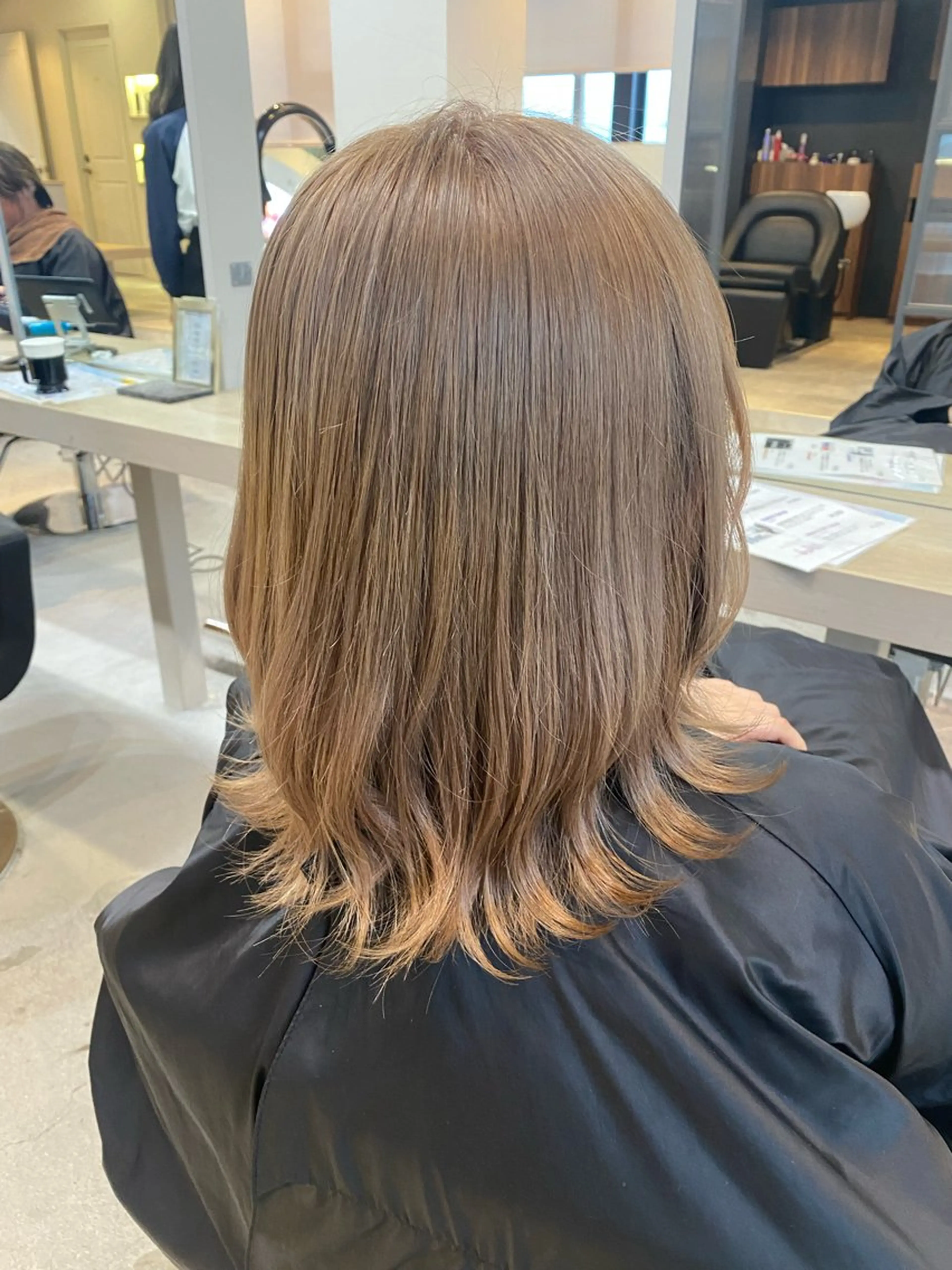 カラー ダブルカラー 才田 まりなのヘアスタイル