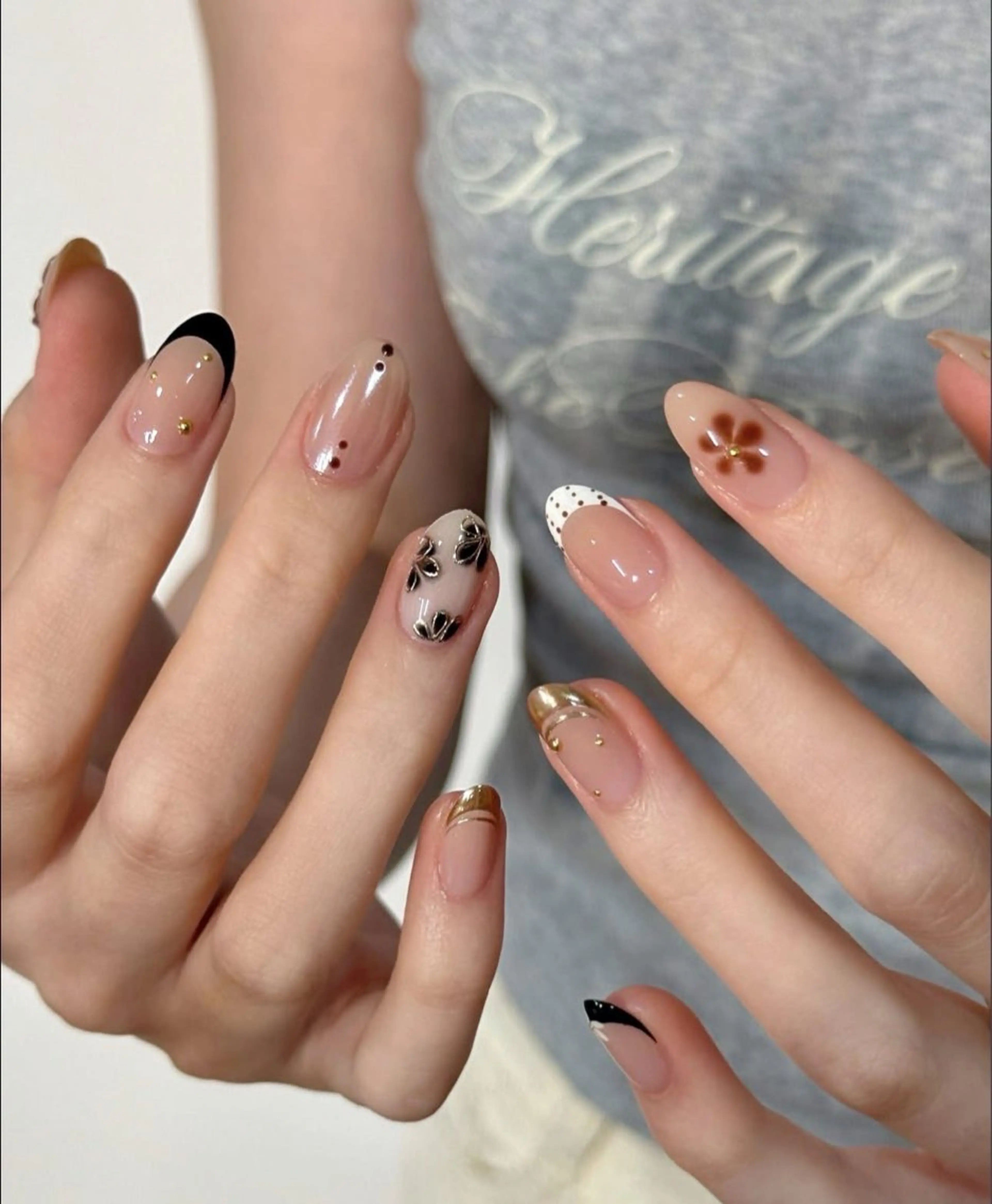 ネイル Rina 東口ネイルサロンもちのネイルデザイン