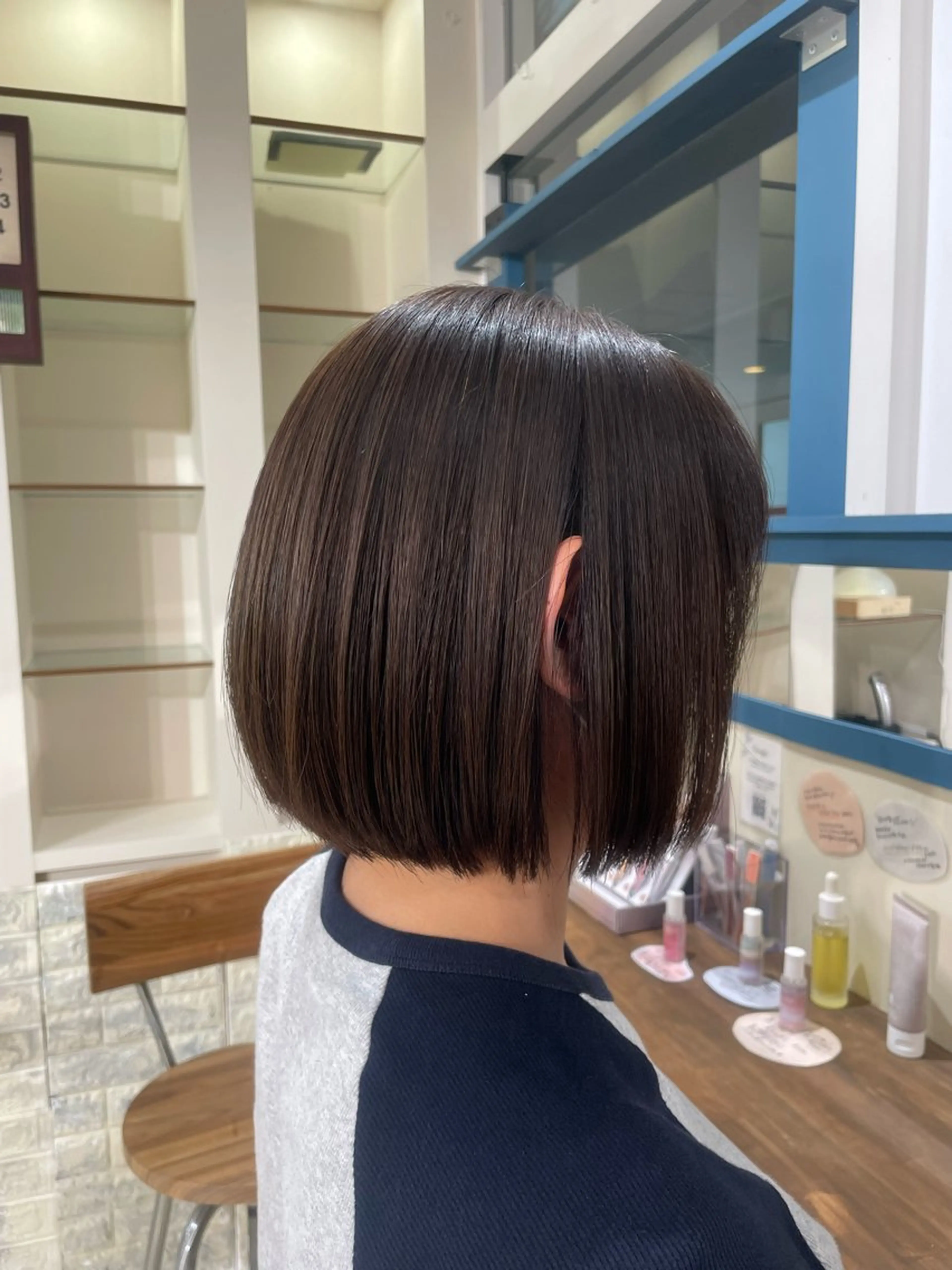 ショート ボブ 縮毛矯正 luck みうのヘアスタイル