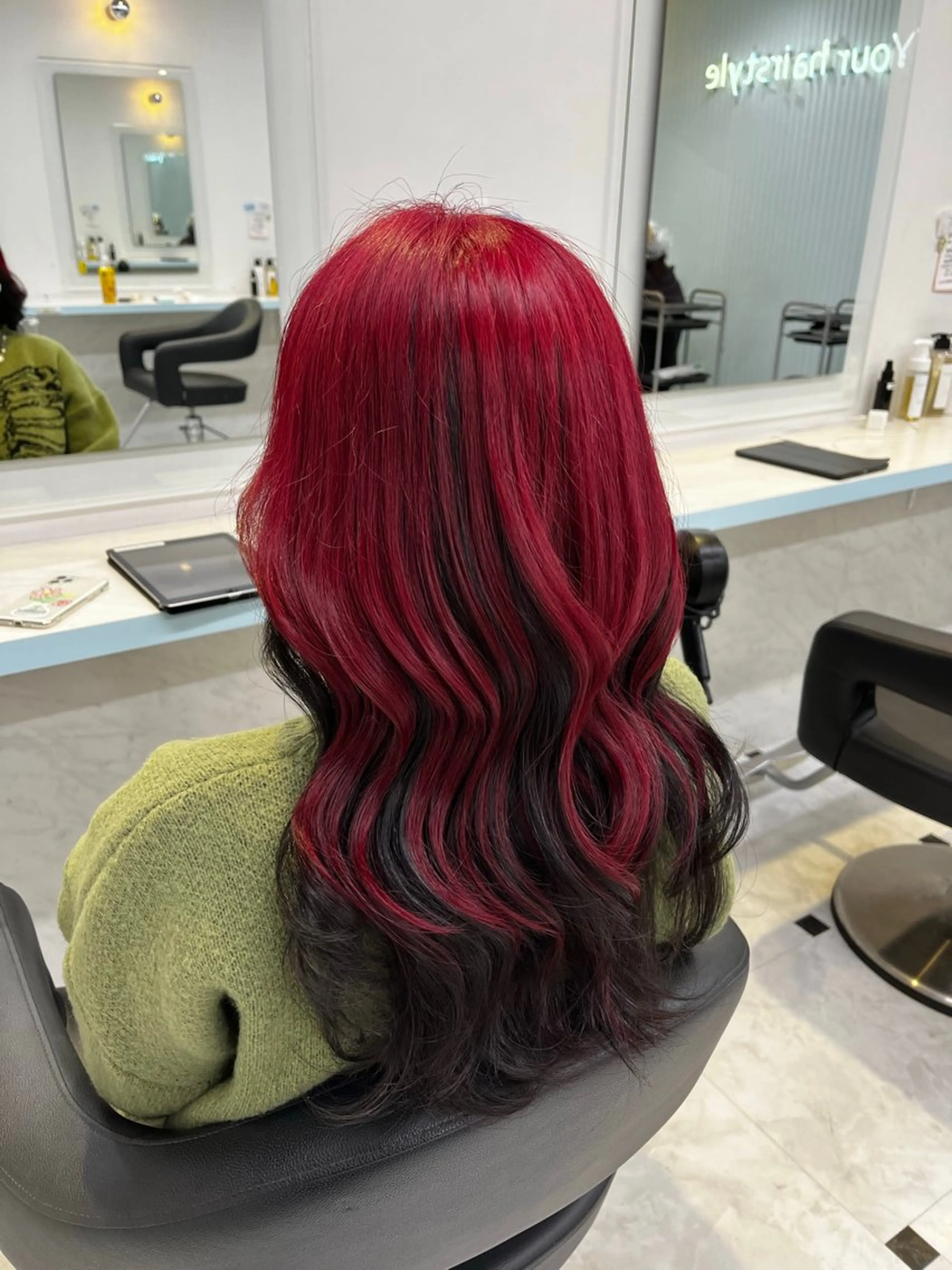 セミロング カラー ヘアカラー トリートメント ブリーチカラー 🩵MIZUKIのヘアスタイル