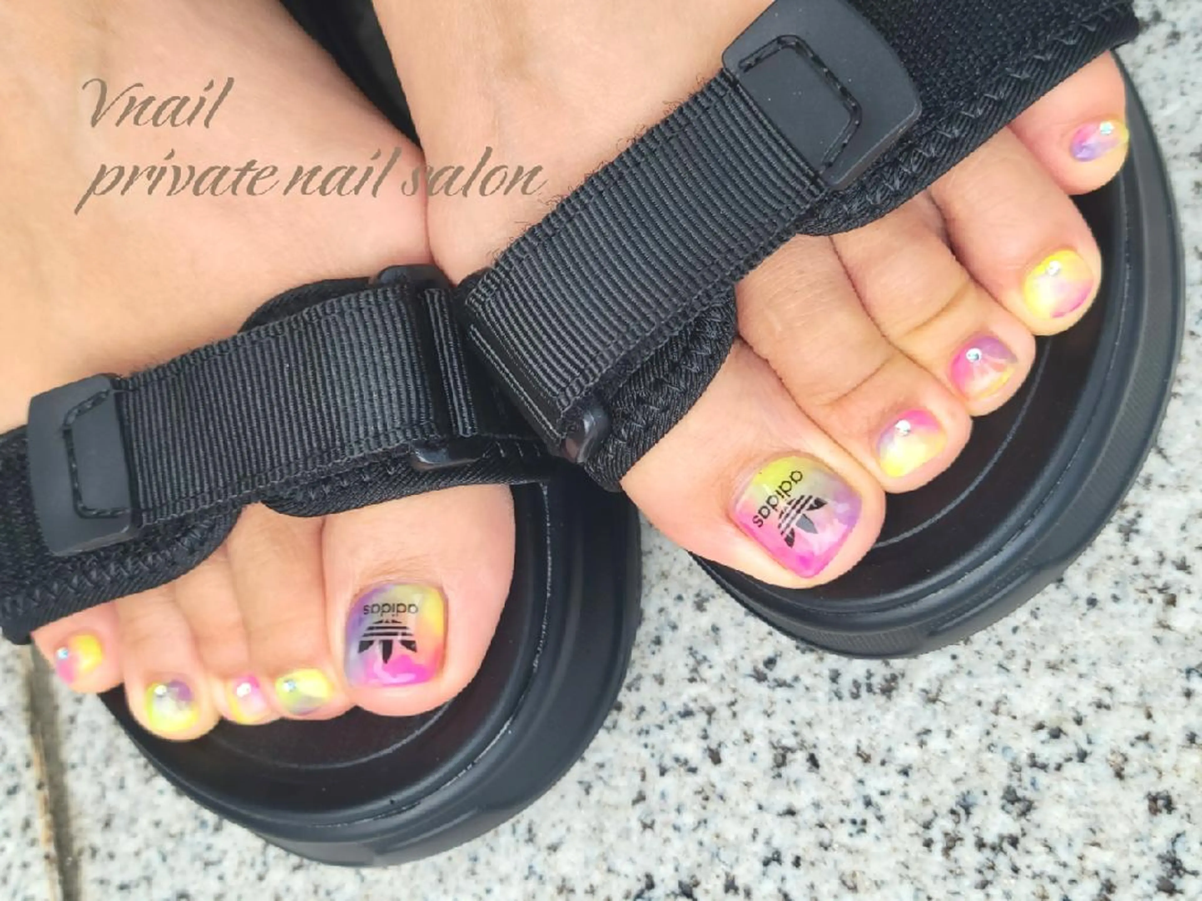 ネイル V. nailのネイルデザイン