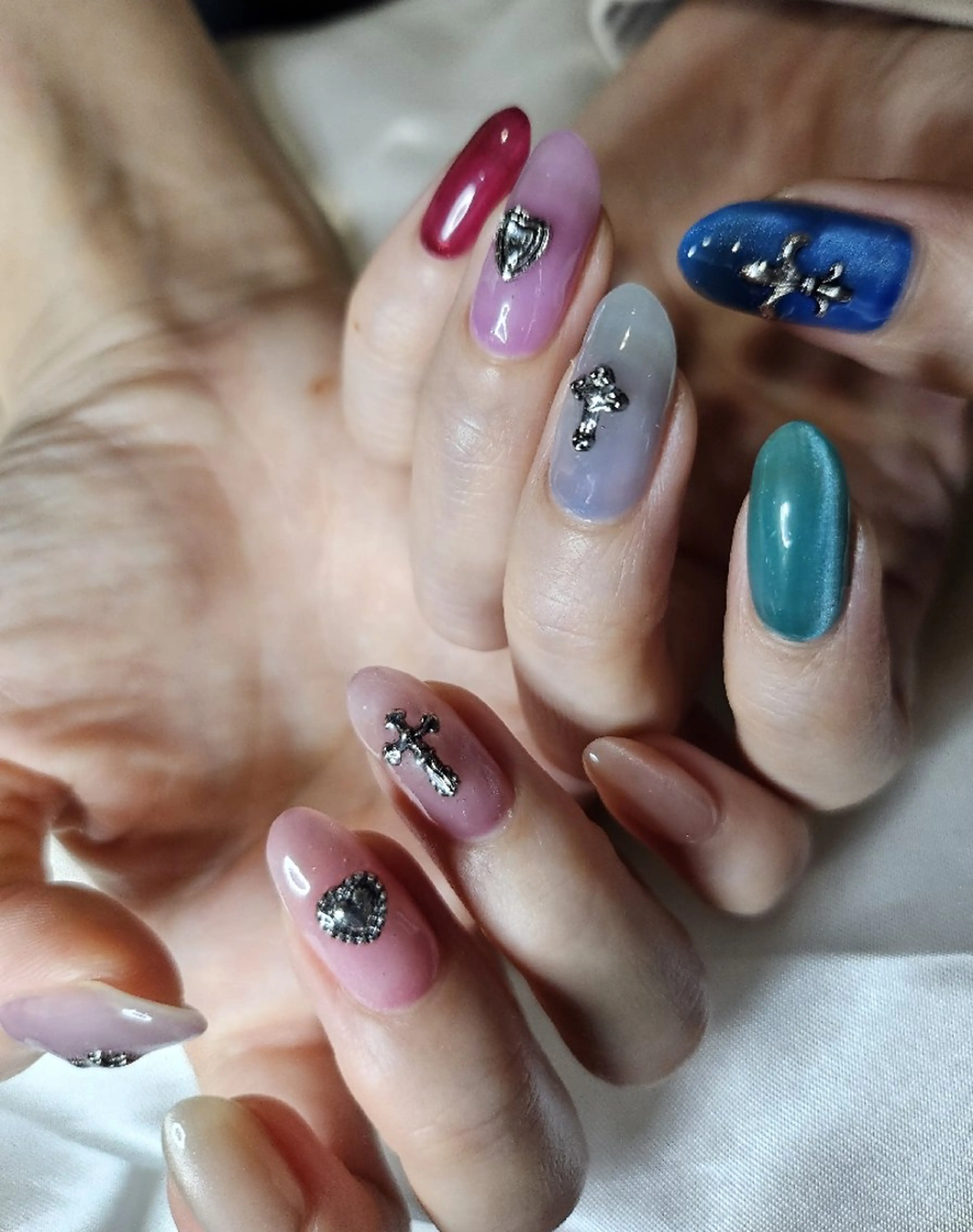 ネイル マグネットネイル Bijou. 【junjun.】のネイルデザイン