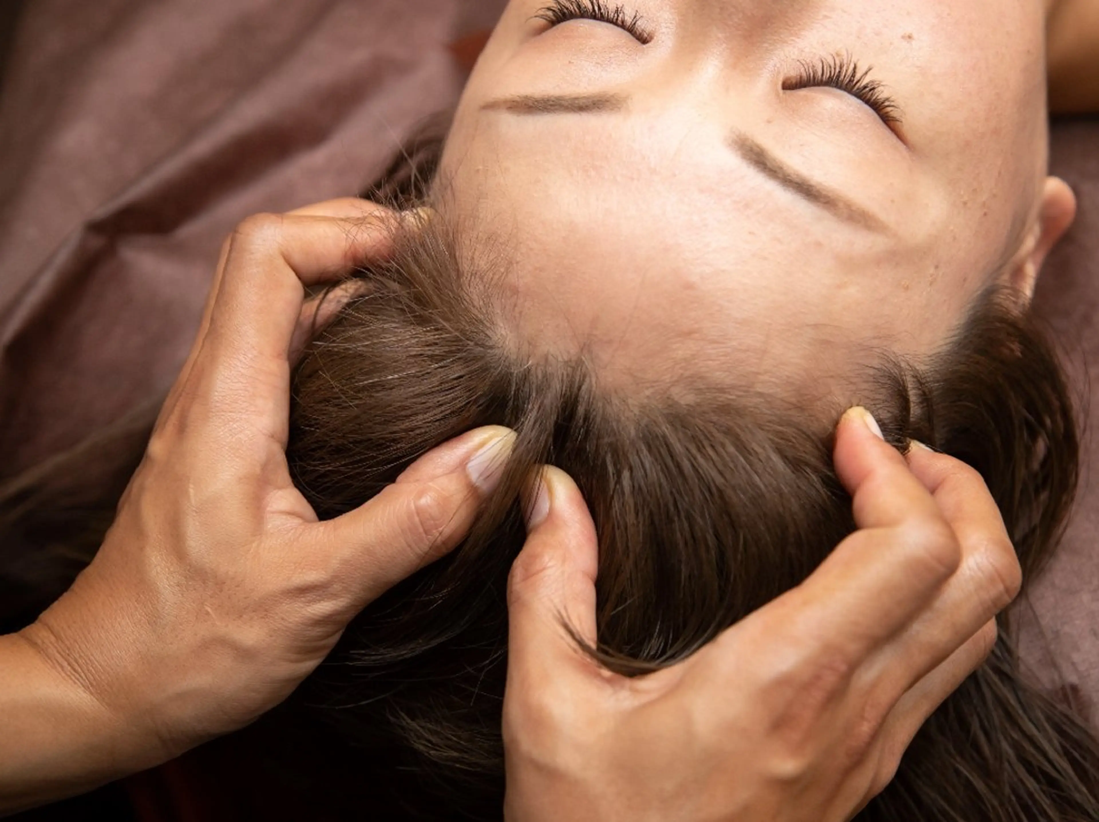 【40分】ドライヘッドスパ(ハンド・デコルテトリートメント付き)の写真