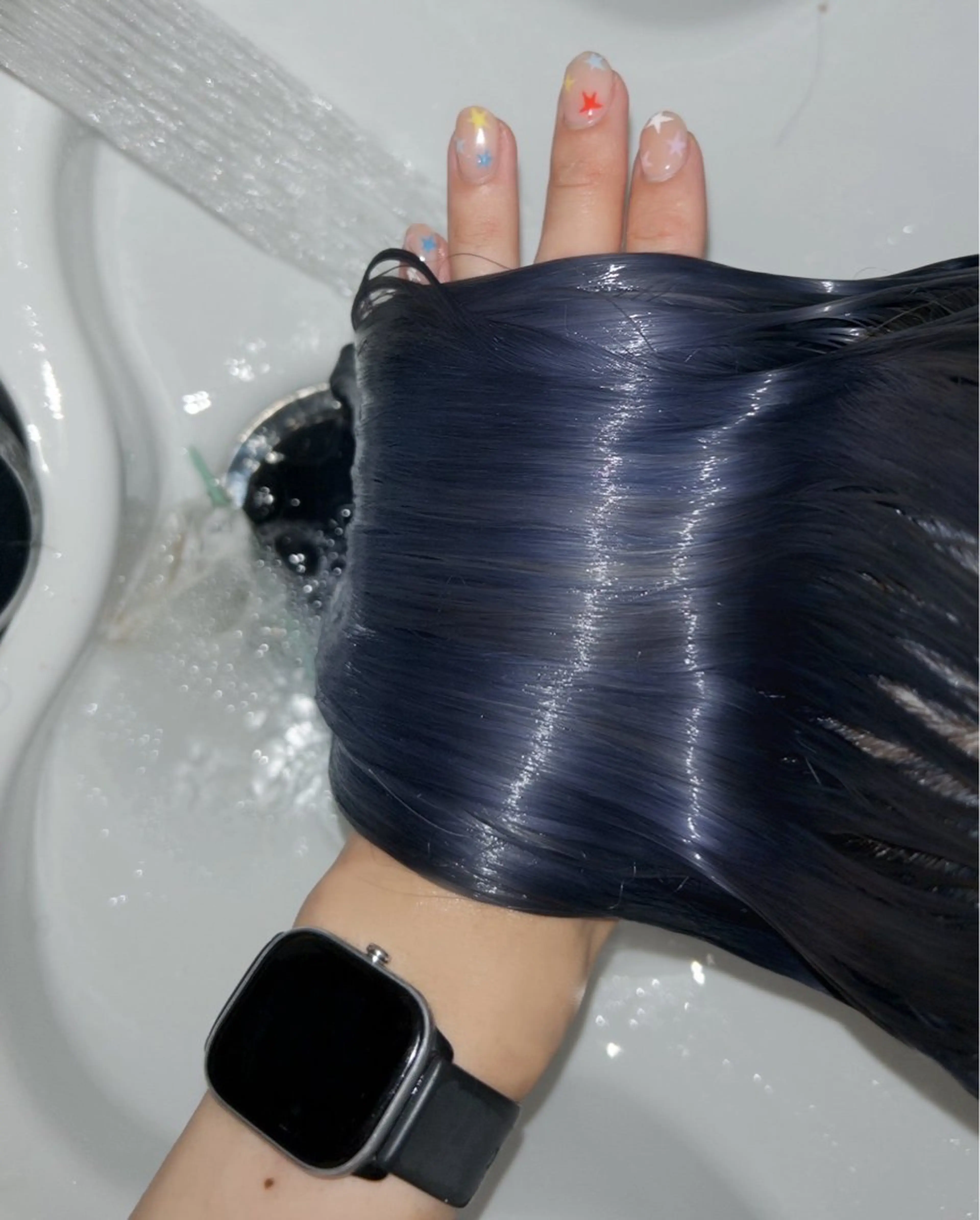 カラー riri🎀 透カラー/曲がる縮毛のヘアスタイル