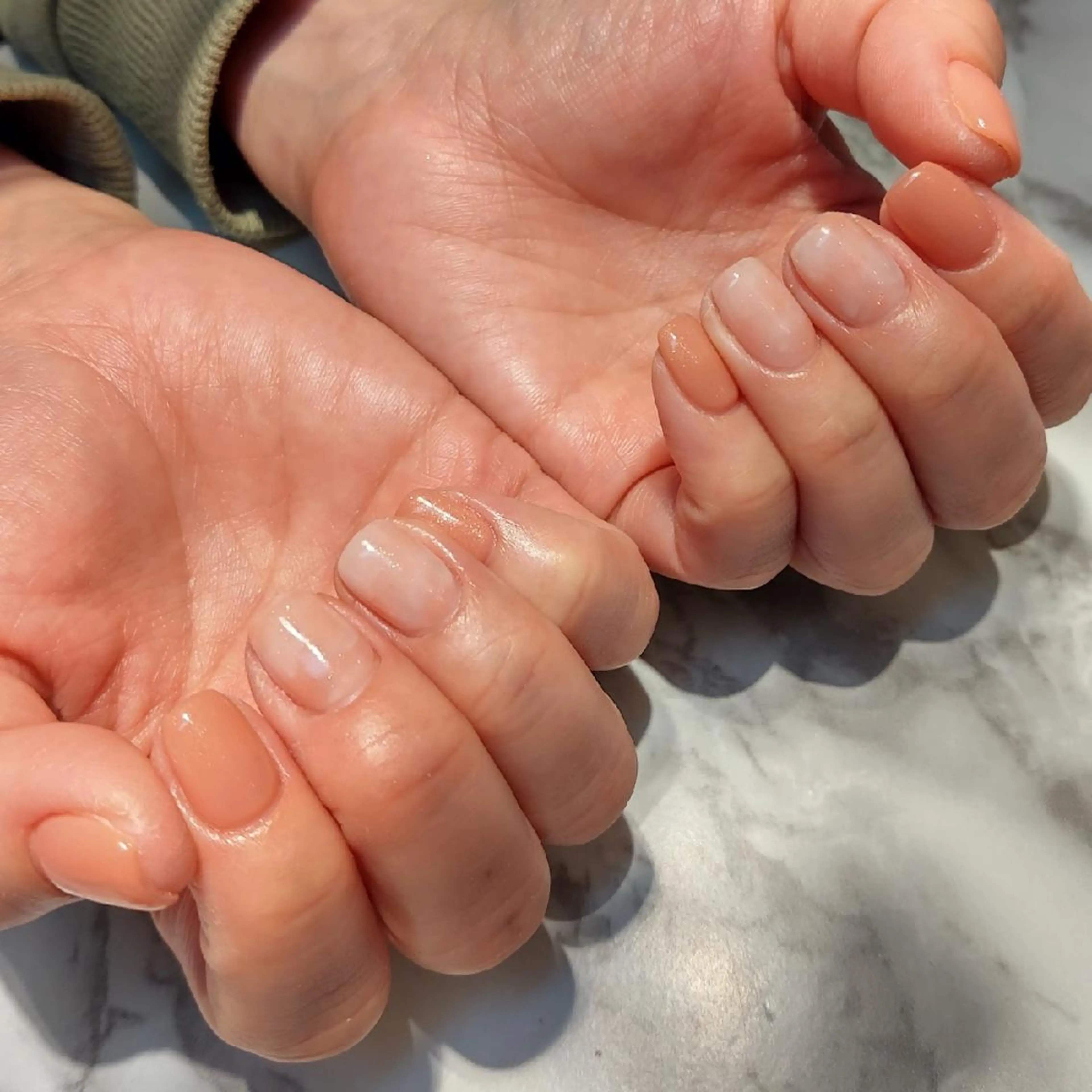 ネイル ジェヌインネイル 河内のネイルデザイン