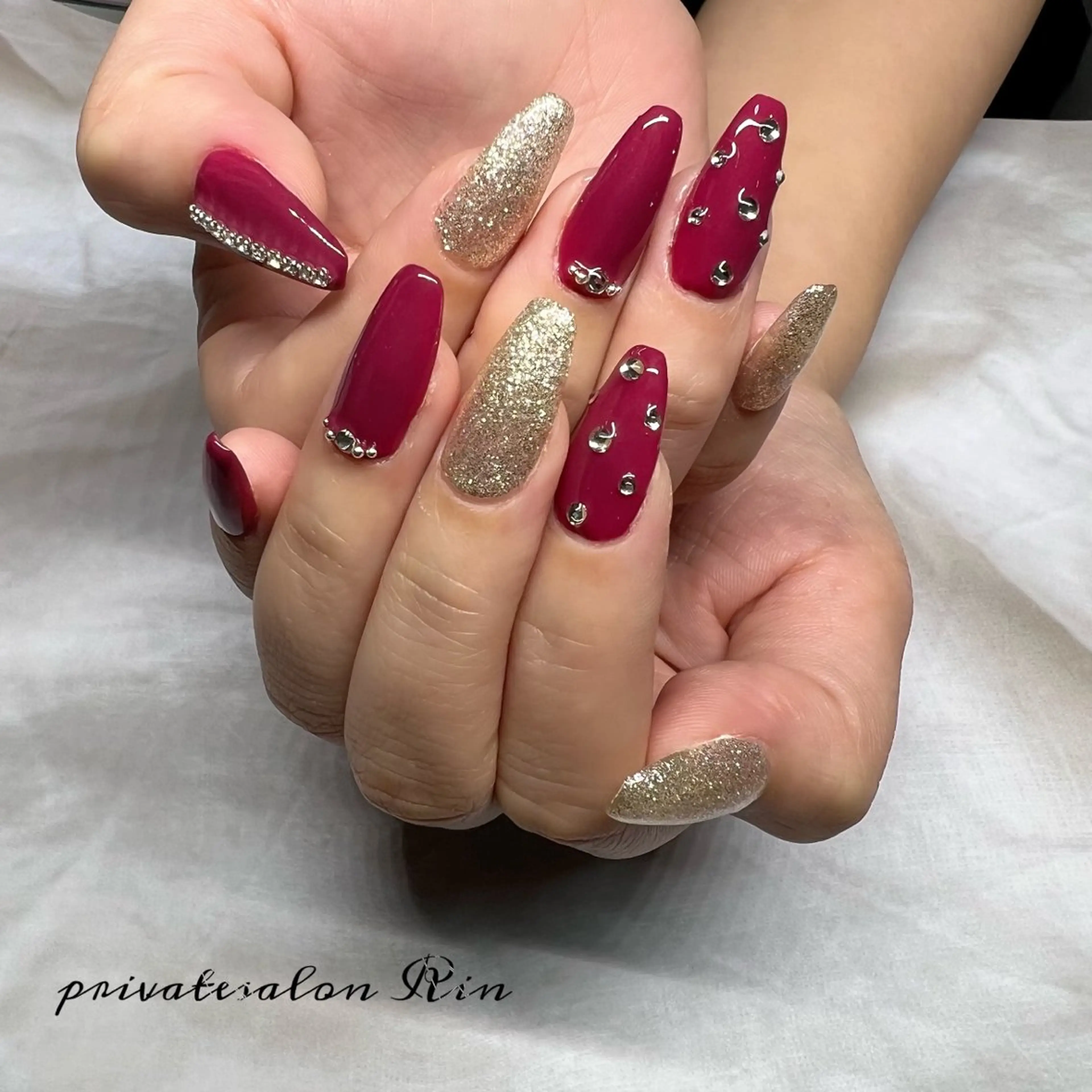 ネイル ストーンネイル ハンドネイル private salon Rinのネイルデザイン