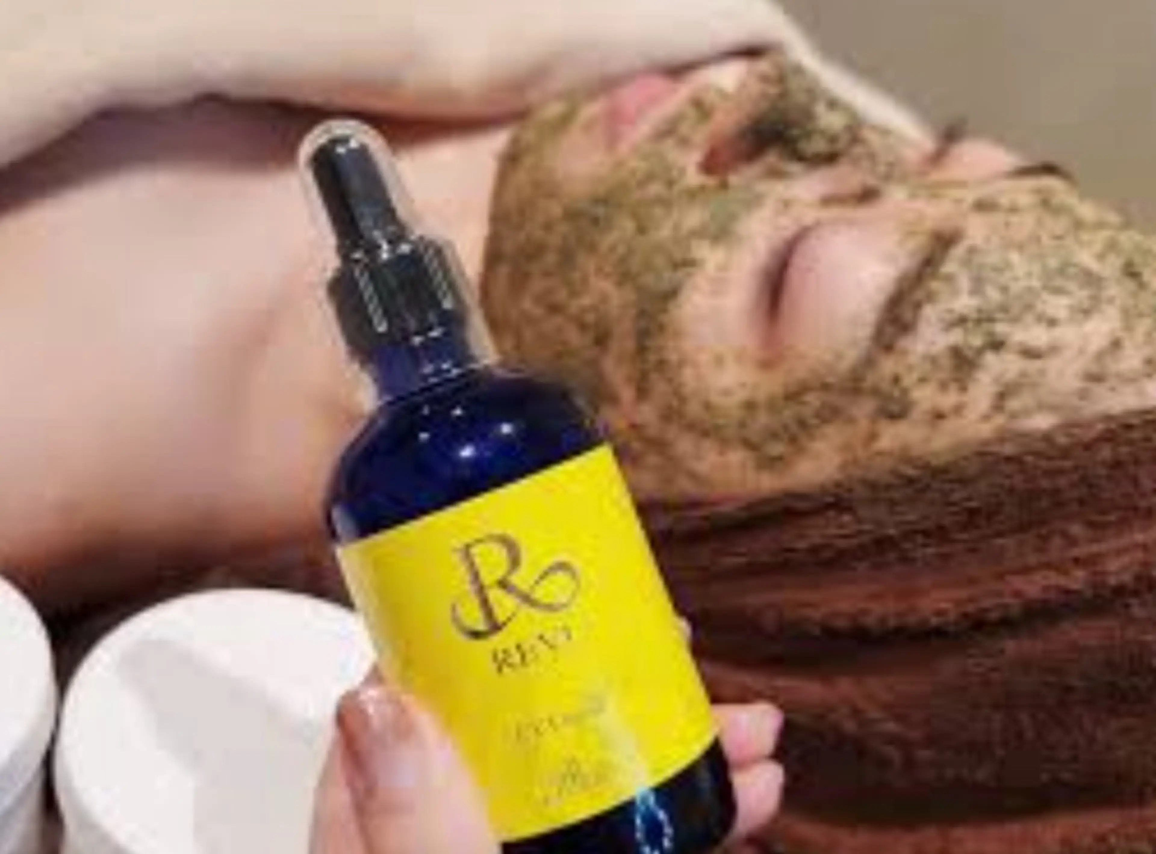 Revi陶肌ハーブピーリング🌿 塗るボトックス✨️オプション付✨️ シワやたるみの改善エイジング、抗炎症美白。の写真