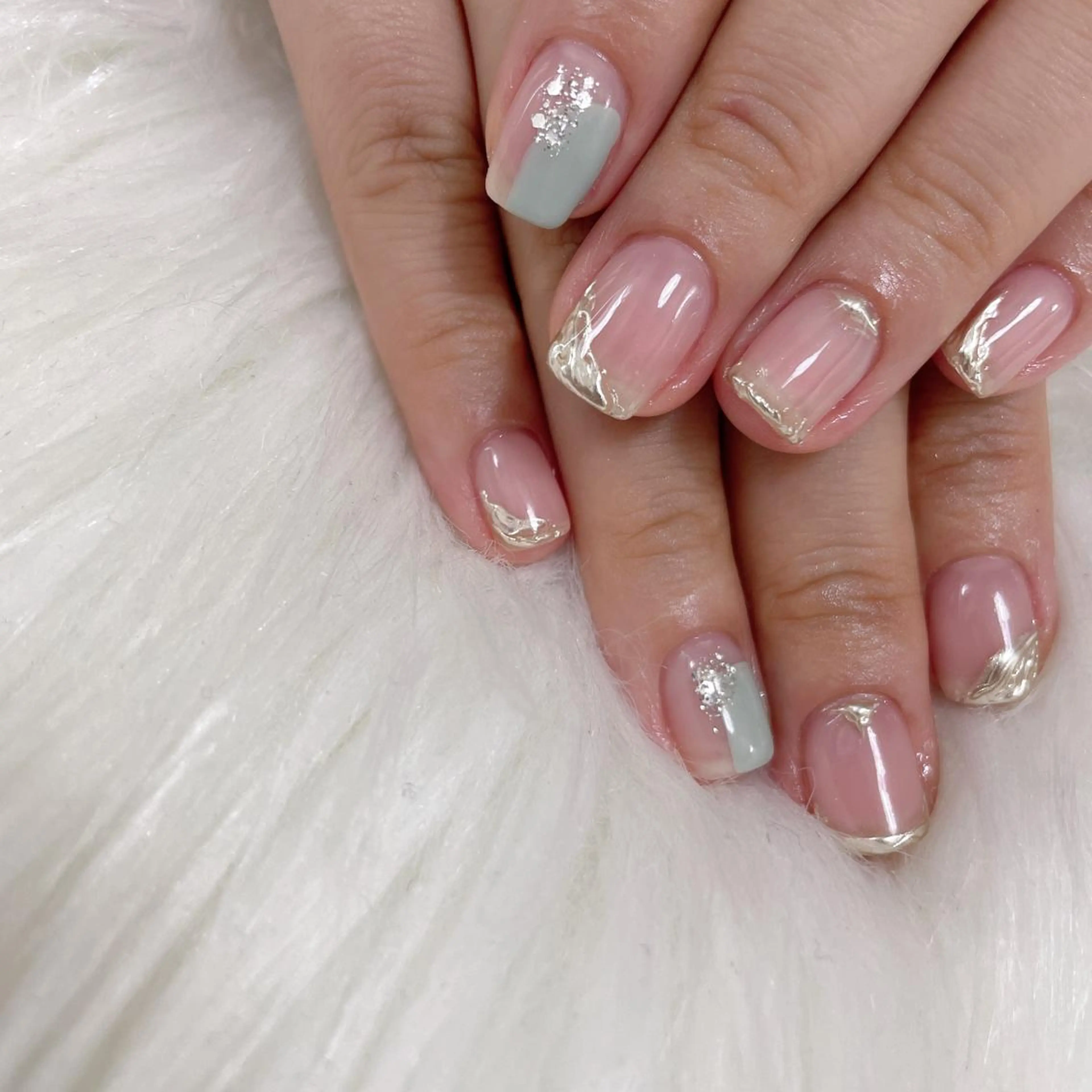 ネイル AngelChris ビューティーサロンのネイルデザイン