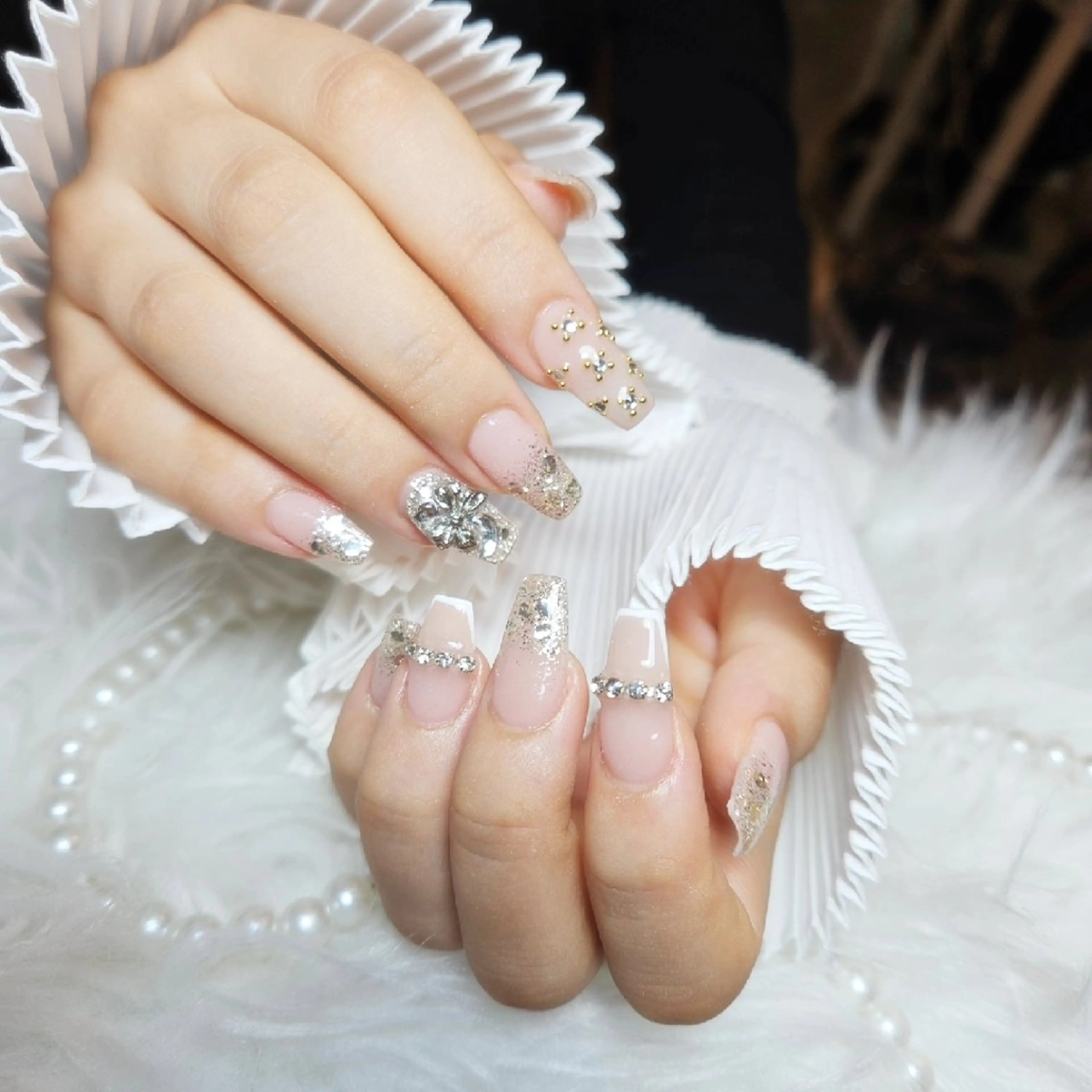 ネイル ハンドネイル 🍭Yun nail hyejin🌸のネイルデザイン