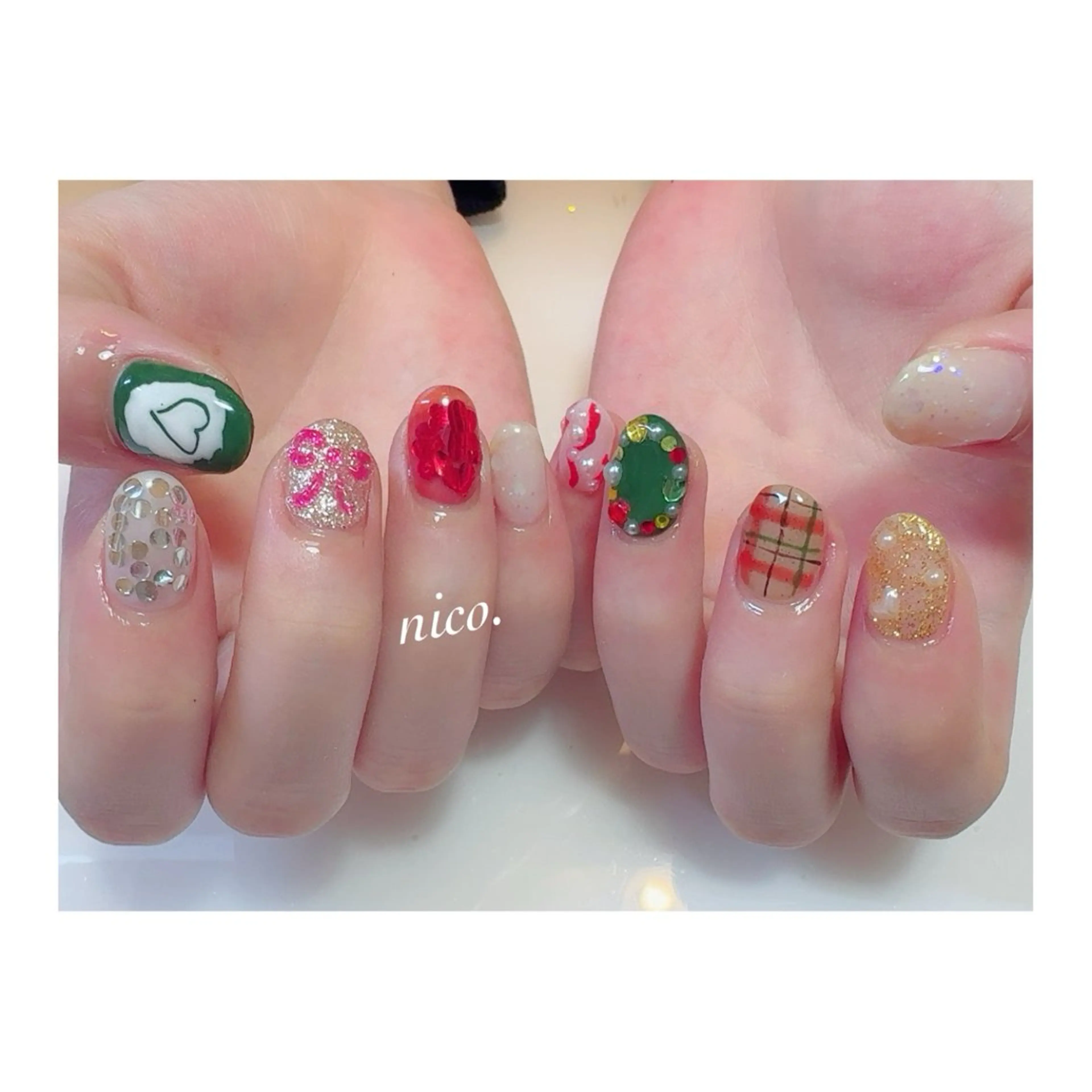 ネイル ハンドネイル フットネイル nailsalon nico.のネイルデザイン