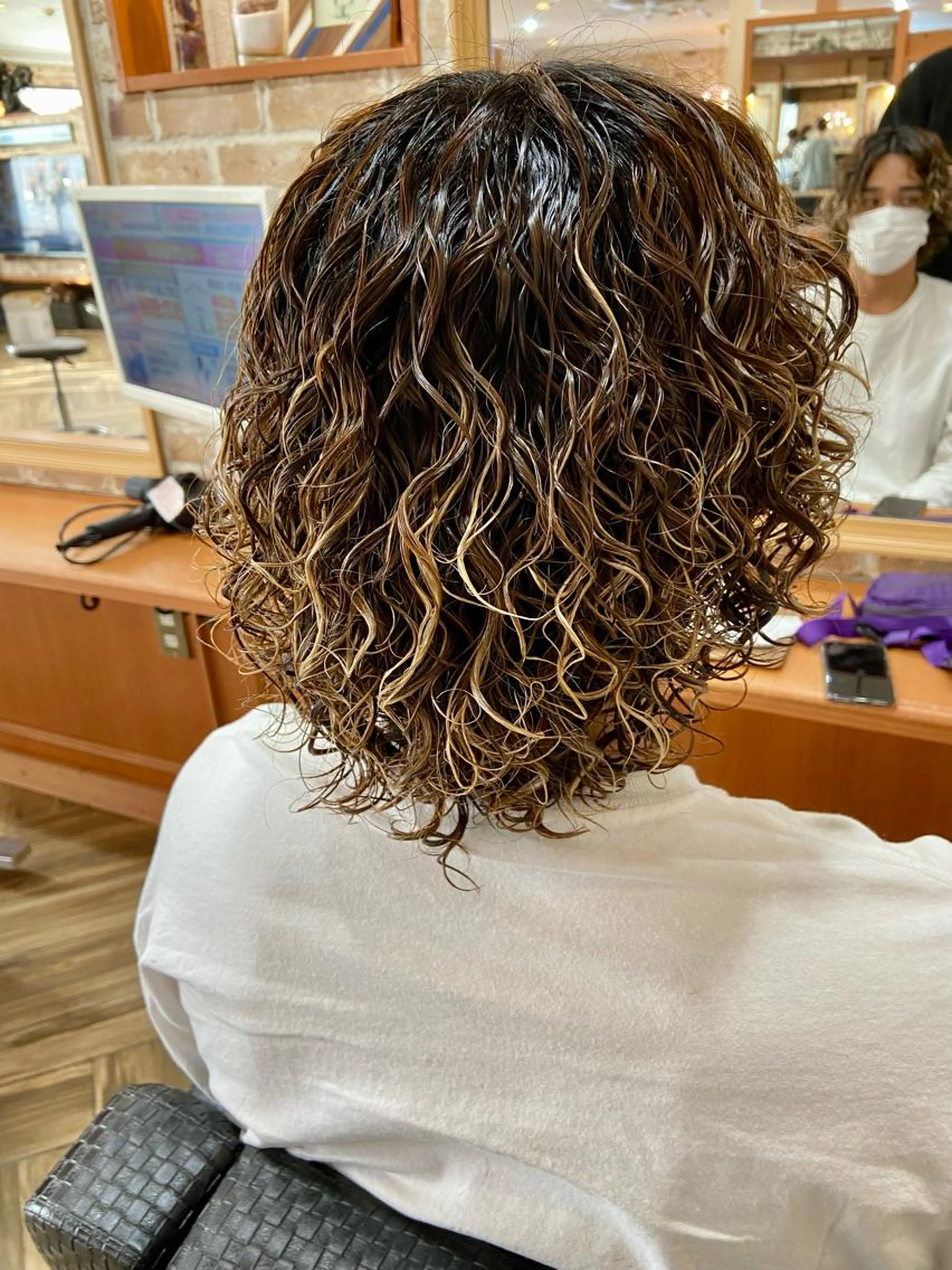 似合わせカット✂️&コスメパーマ🌀🌀&最高級コラーゲントリートメント💆♀️💭の写真