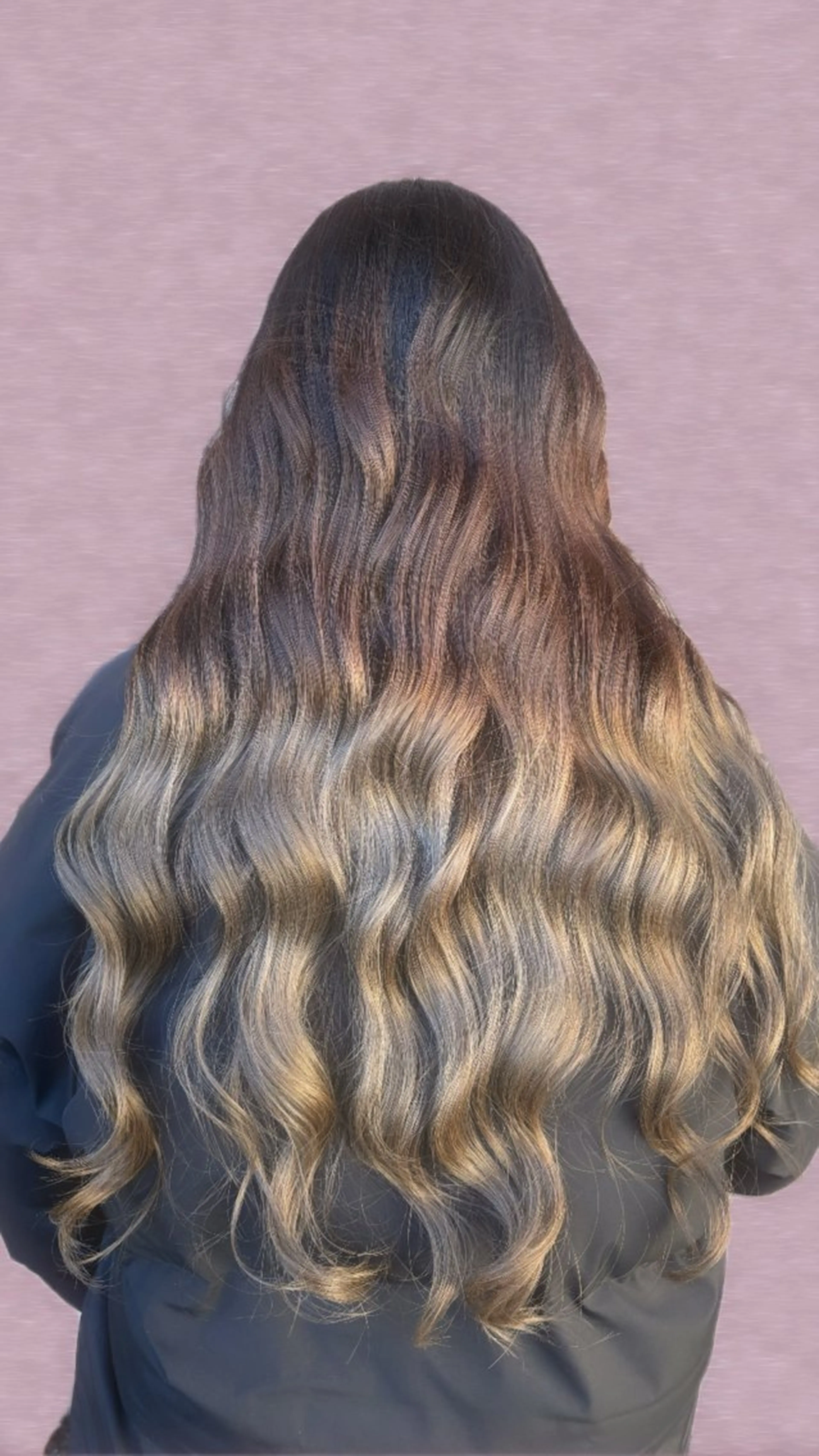 ロング カラー ヘアアレンジ ブリーチ グラデーションカラー カット ヘアカラー イツキ🌕デザインカ ラー🥨髪質改善🫧のヘアスタイル