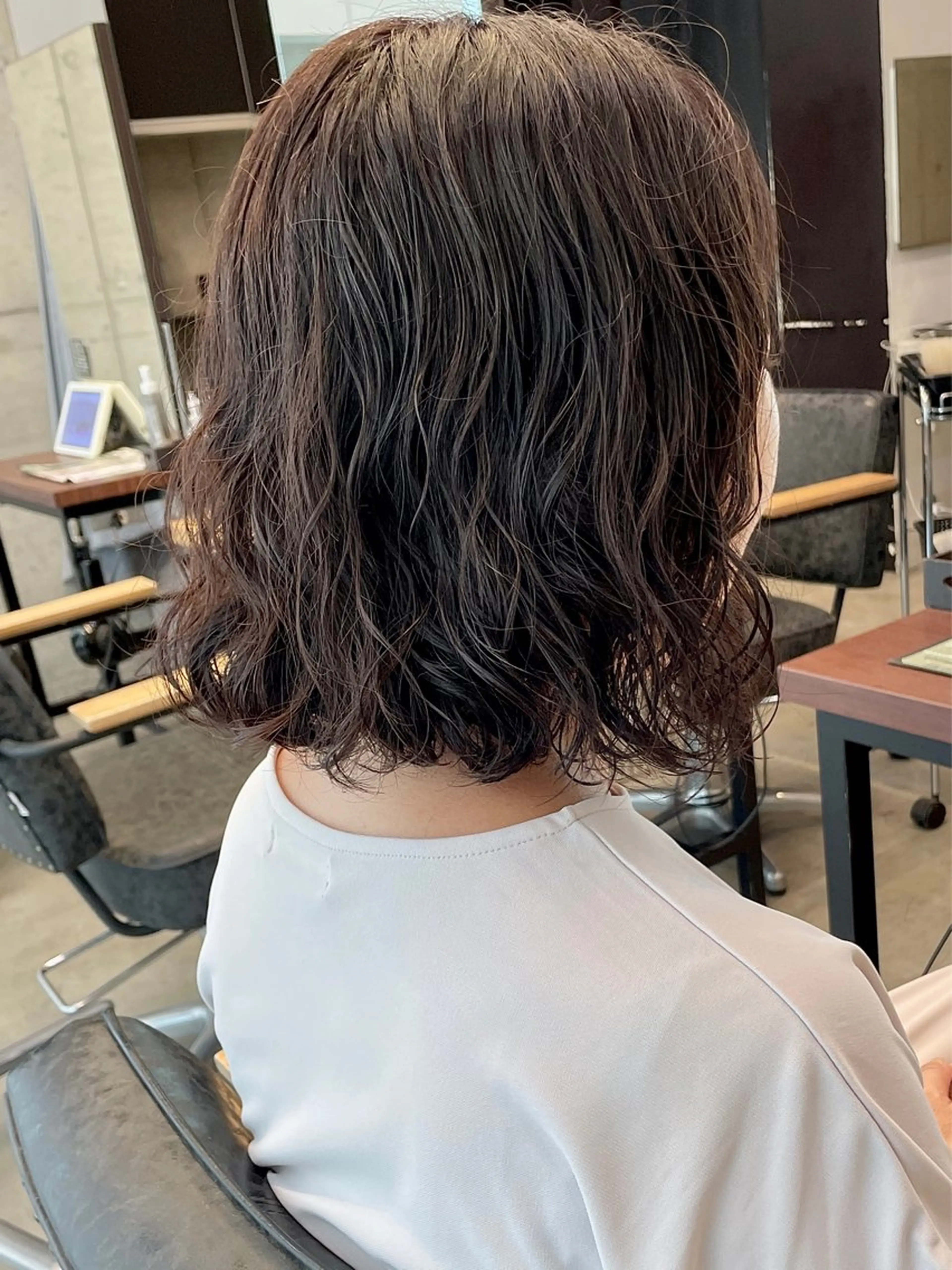 ミディアム パーマ 西大島美容師 渡部仁太のヘアスタイル