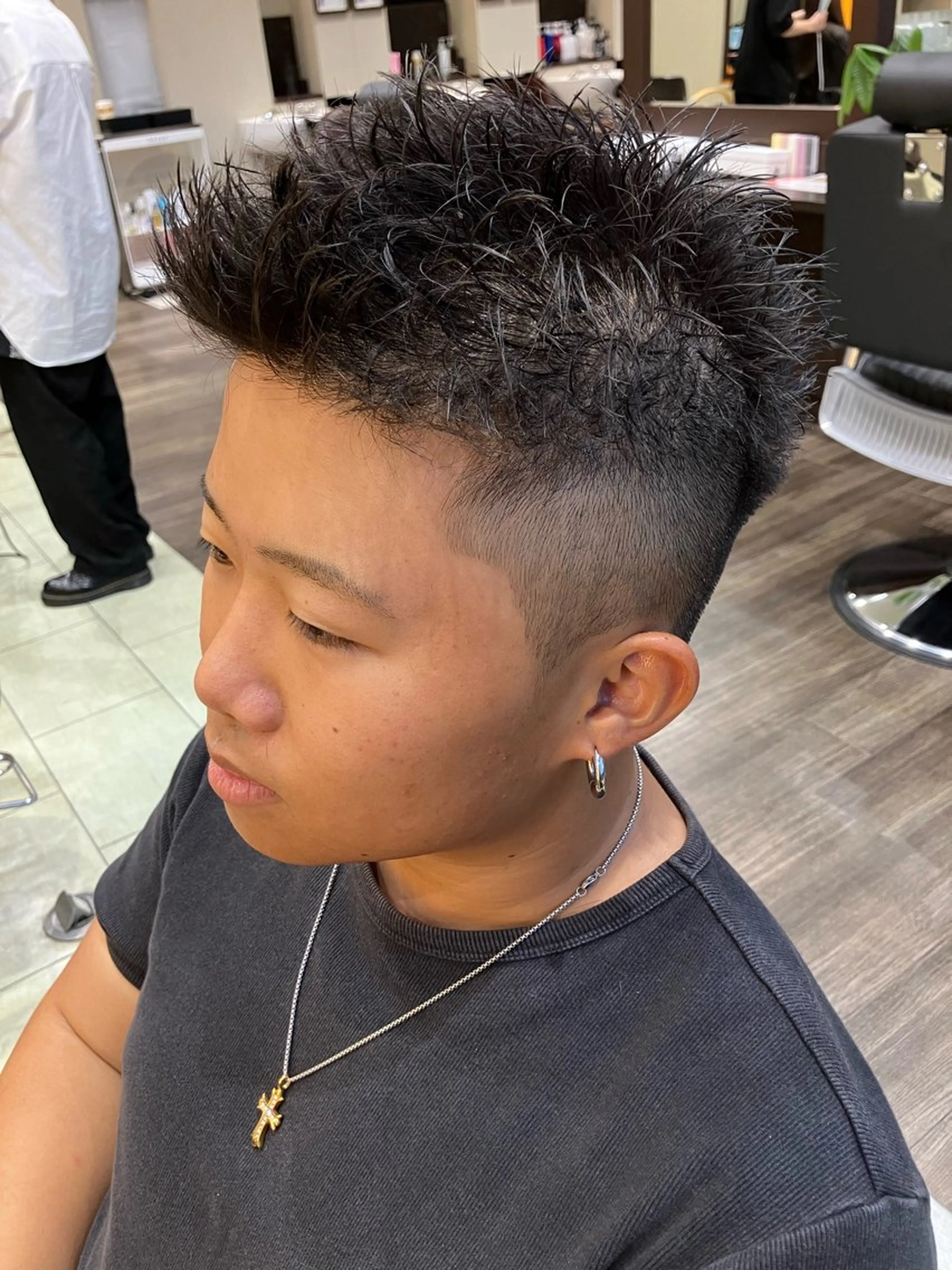 メンズ 刈り上げ 吉田 健吏のヘアスタイル