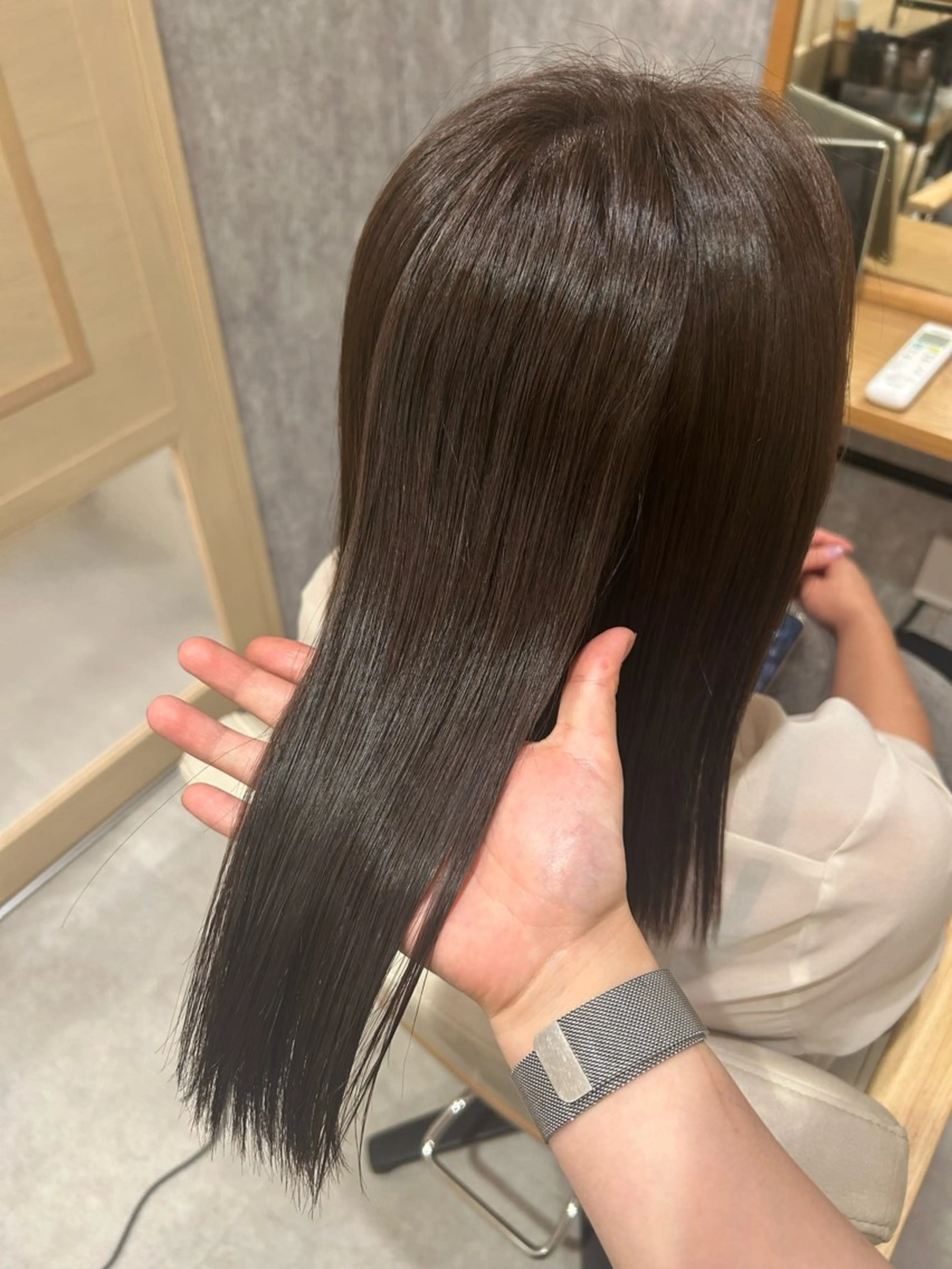 カラー ブラウンカラー カット 縮毛矯正 トリートメント 森田 遥菜のヘアスタイル