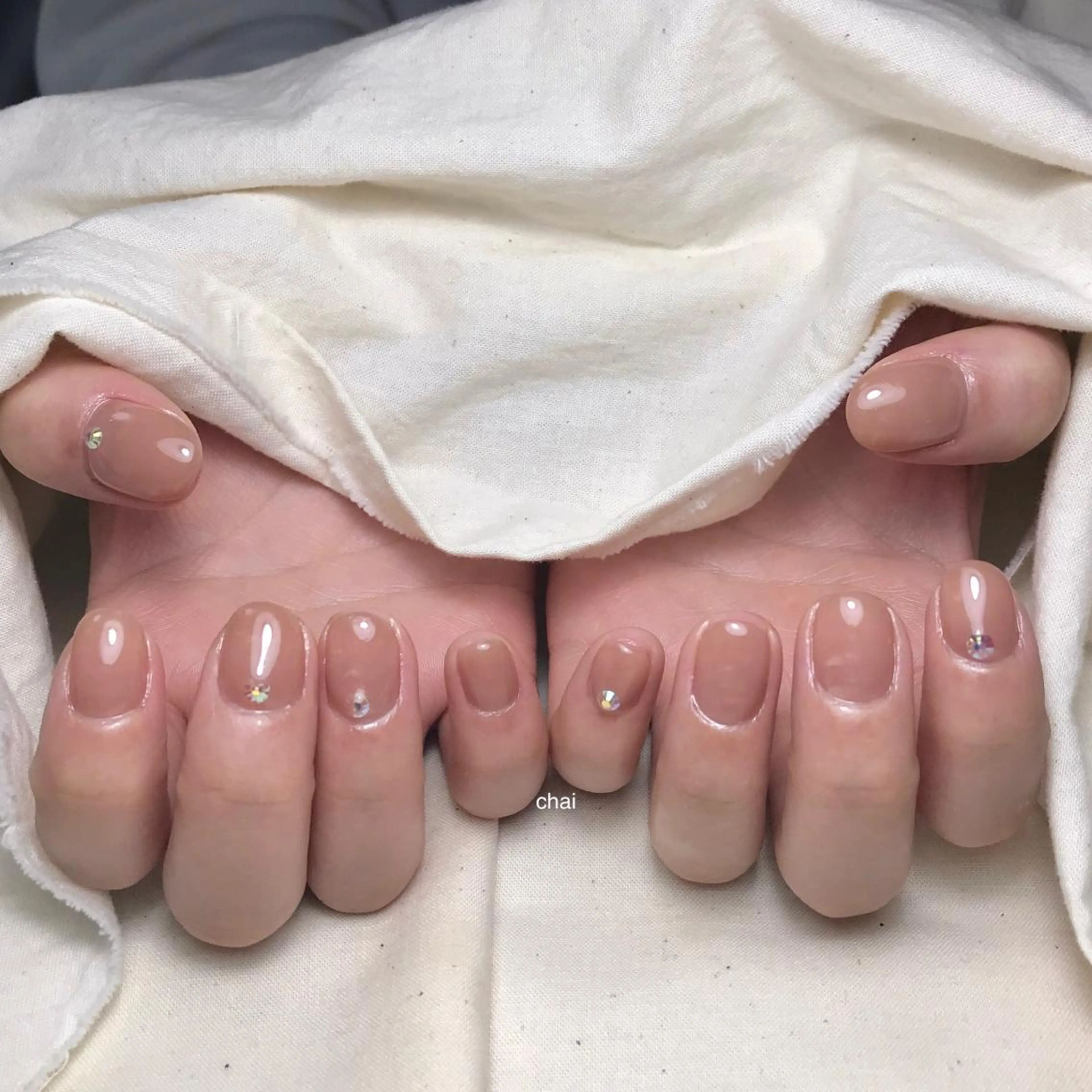 ネイル ストーンネイル ハンドネイル 💅chainail _aiのネイルデザイン