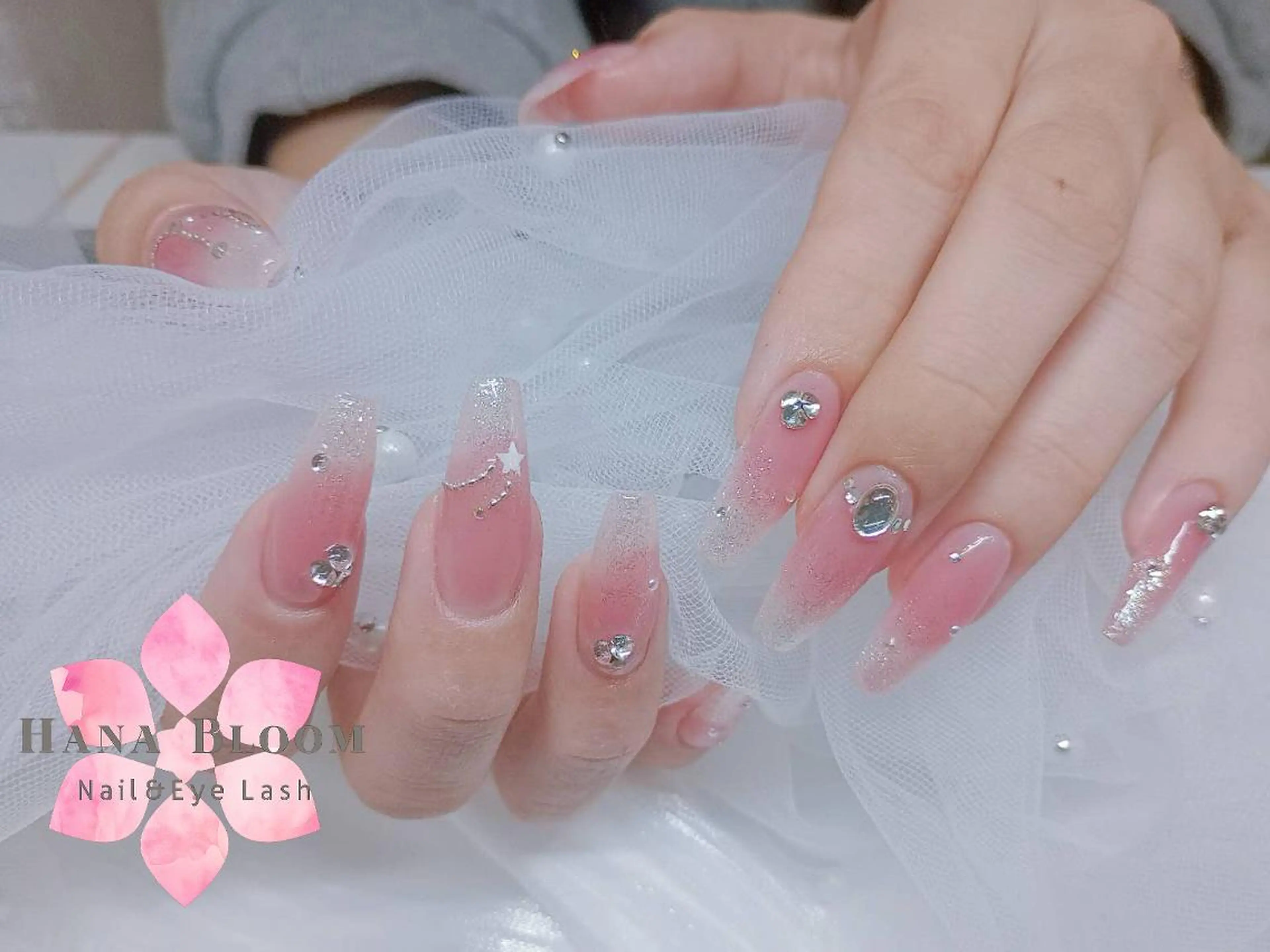 ネイル 長さ出し フレンチネイル ジェルネイル ガラスフレンチ 韓国ネイル Hana Bloom Nail💛Rinaのネイルデザイン