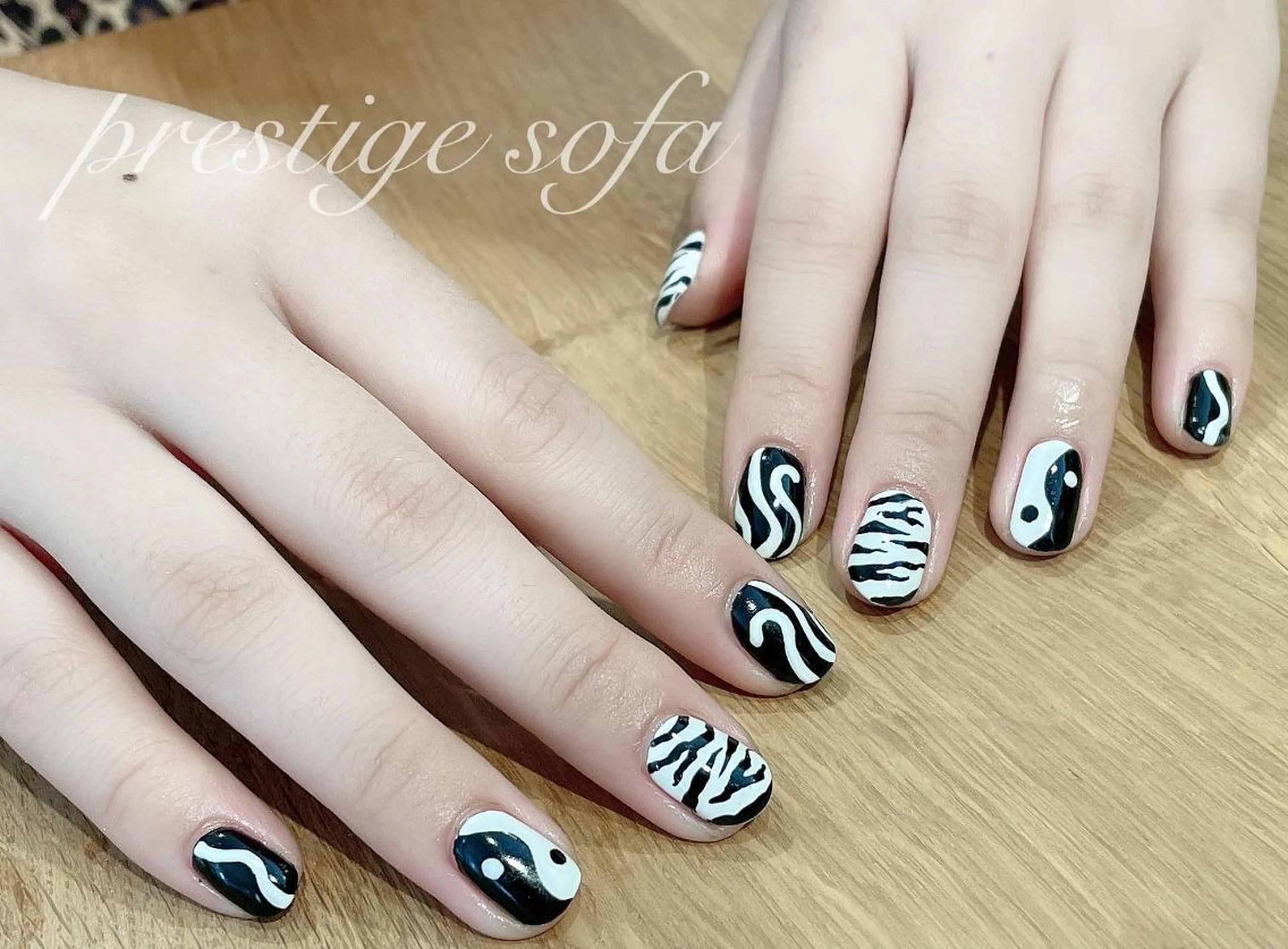 ネイル マツエク・マツパ まつげパーマ ボリュームラッシュ ジェルネイル 持ち込み ニュアンスネイル 髙橋 敦子のネイルデザイン