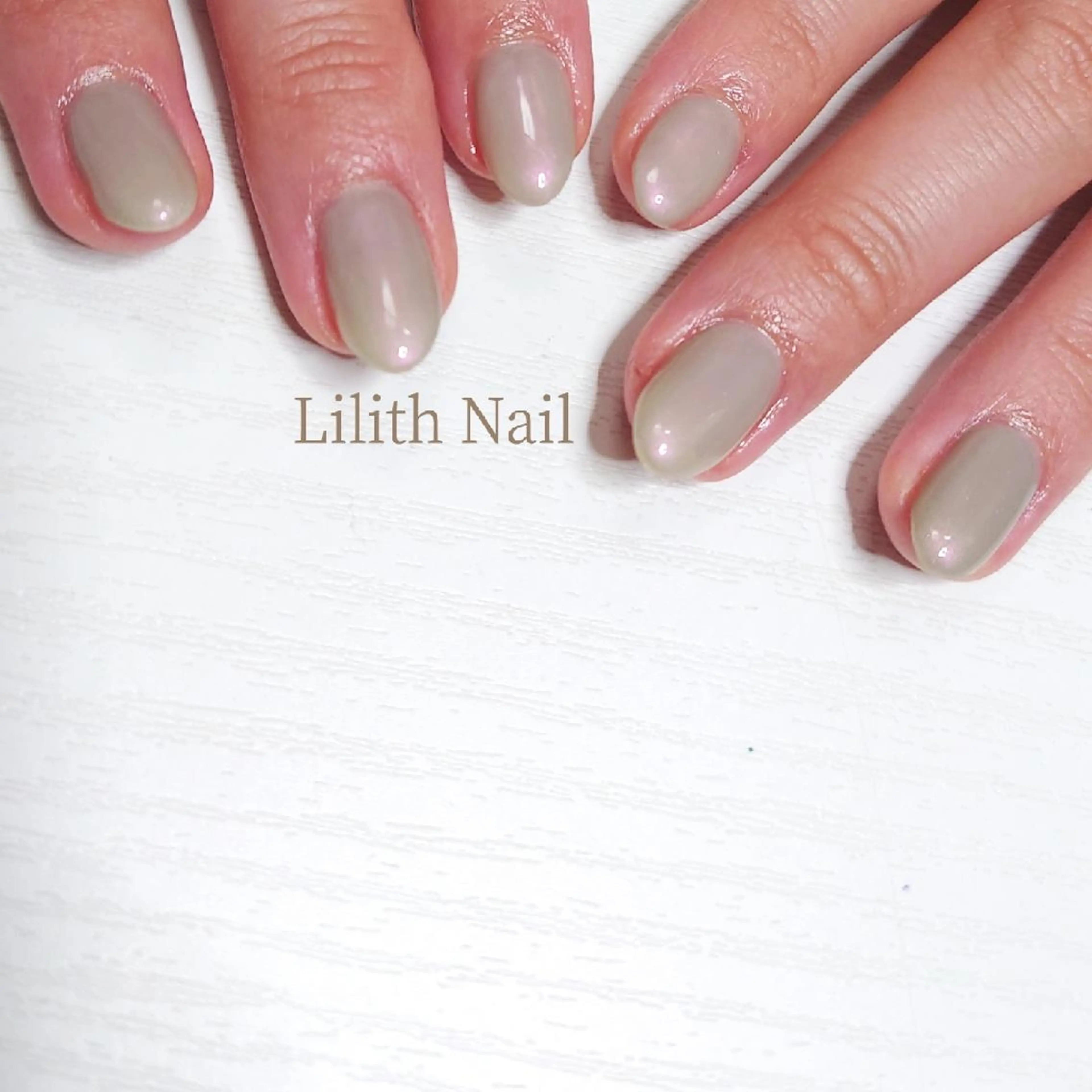 ネイル ワンカラーネイル シンプルネイル ハンドネイル Lilith Nailのネイルデザイン