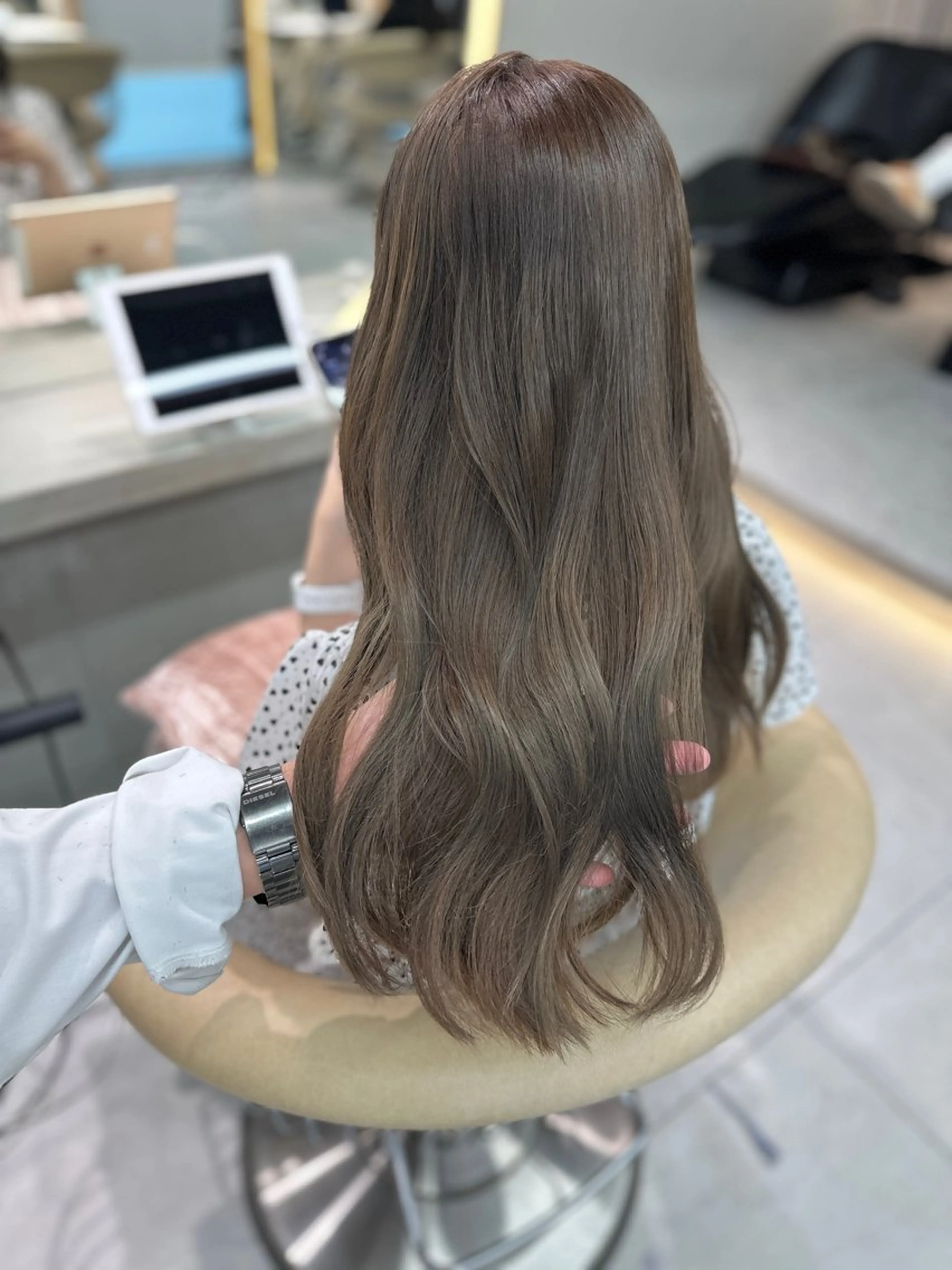 セミロング カラー カット ヘアカラー トリートメント 《髪質改善✖️オリー ブ🧸》小嶋拓也のヘアスタイル