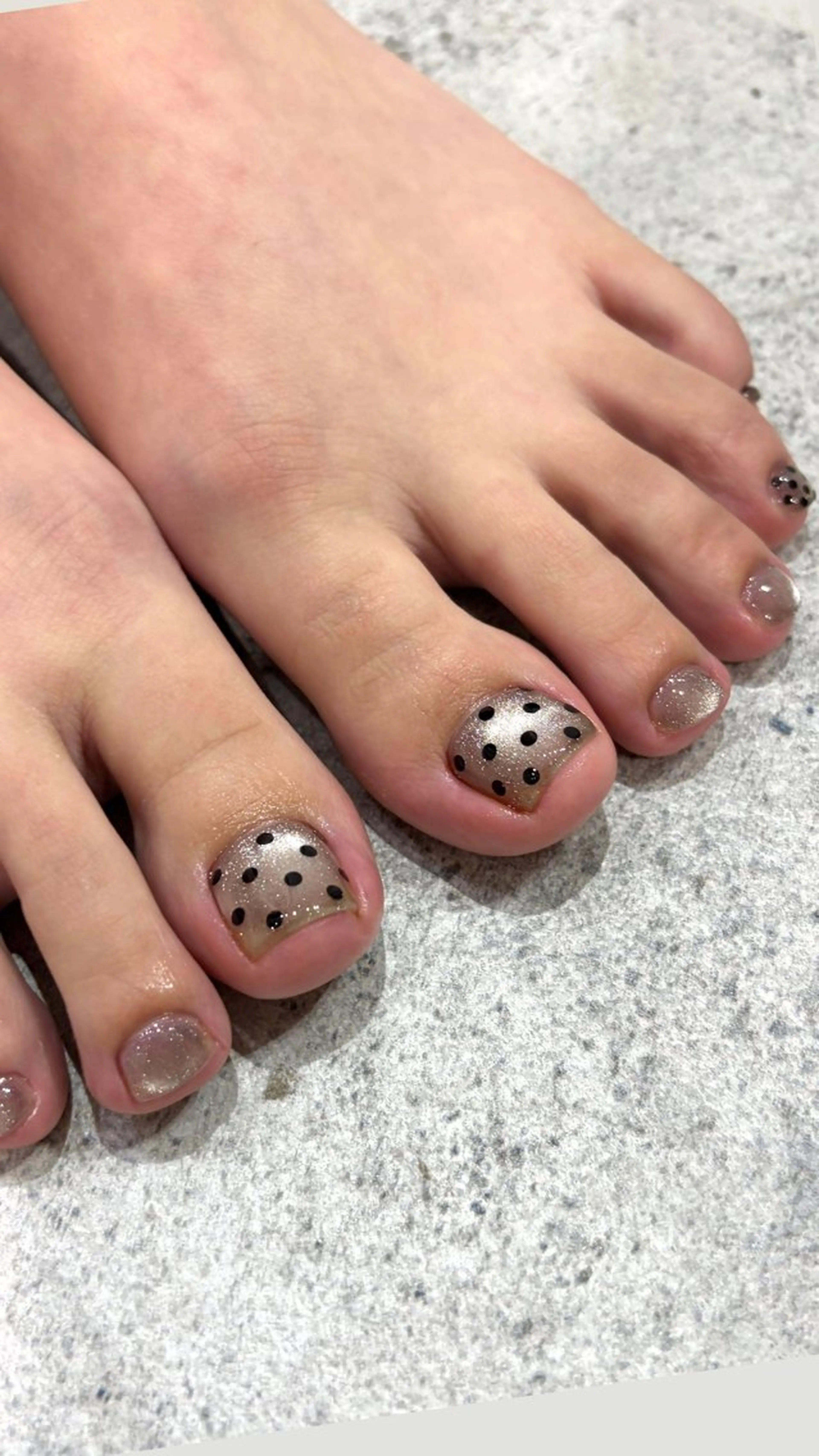 ネイル ドット ハンドネイル フットネイル ハンドケア Hi,nail minaのネイルデザイン