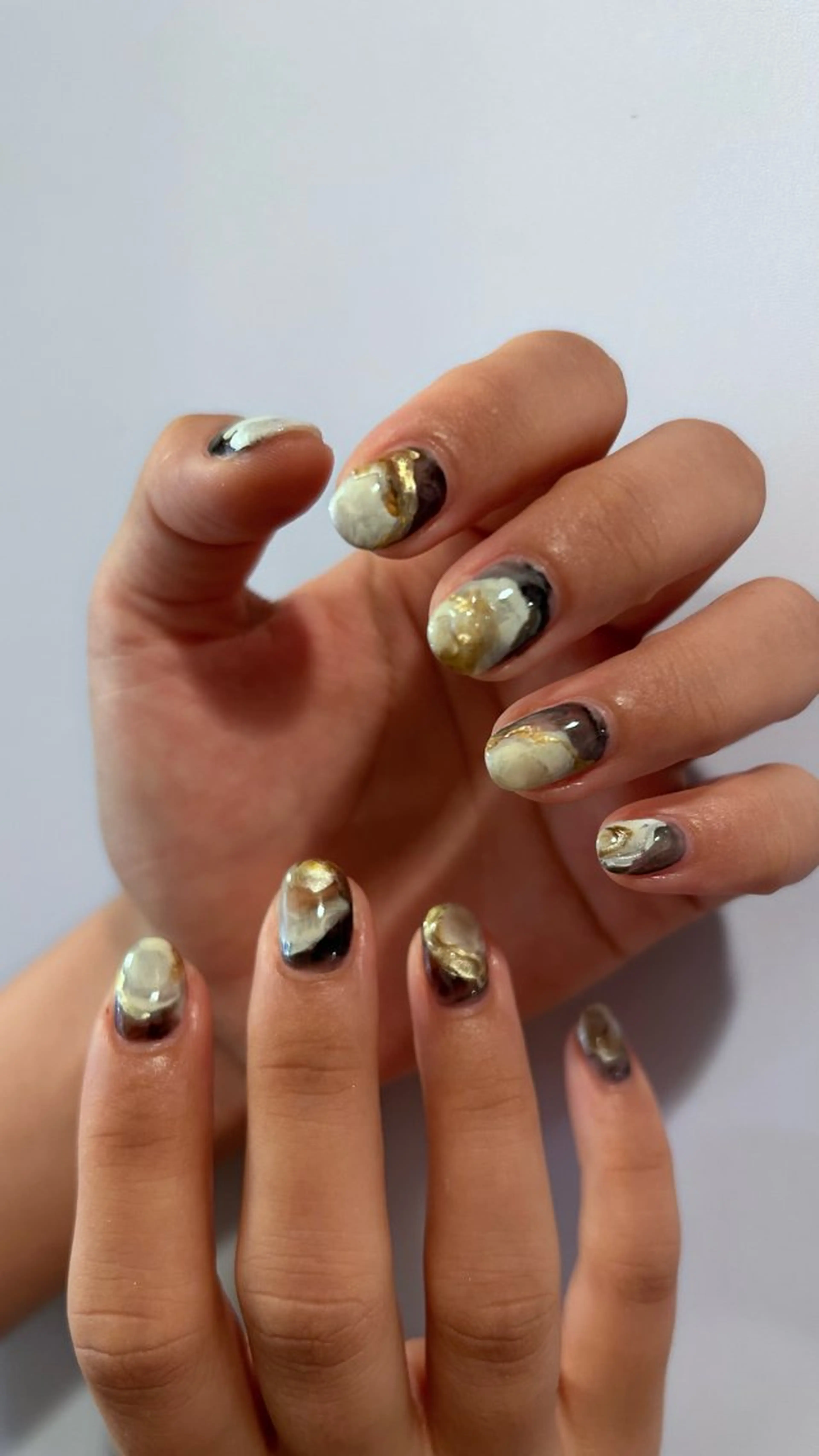 ネイル ニュアンスネイル ハンドネイル ハンドケア Atelier Ariのネイルデザイン