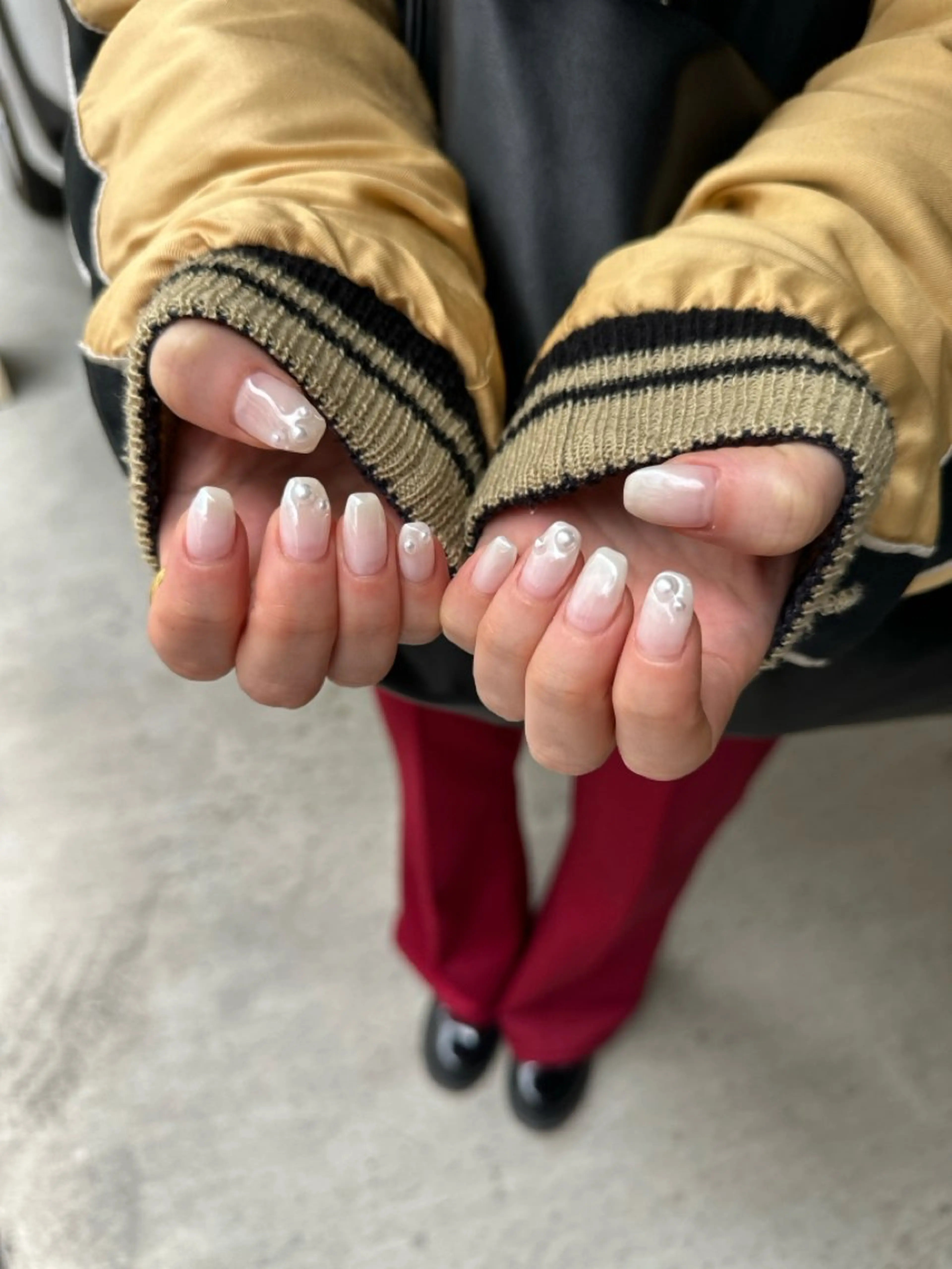 ネイル クリアネイル グラデーション ミラーネイル ホワイト ハンドネイル nailsalon ∞ ﾐｶﾅﾙ ∞のネイルデザイン