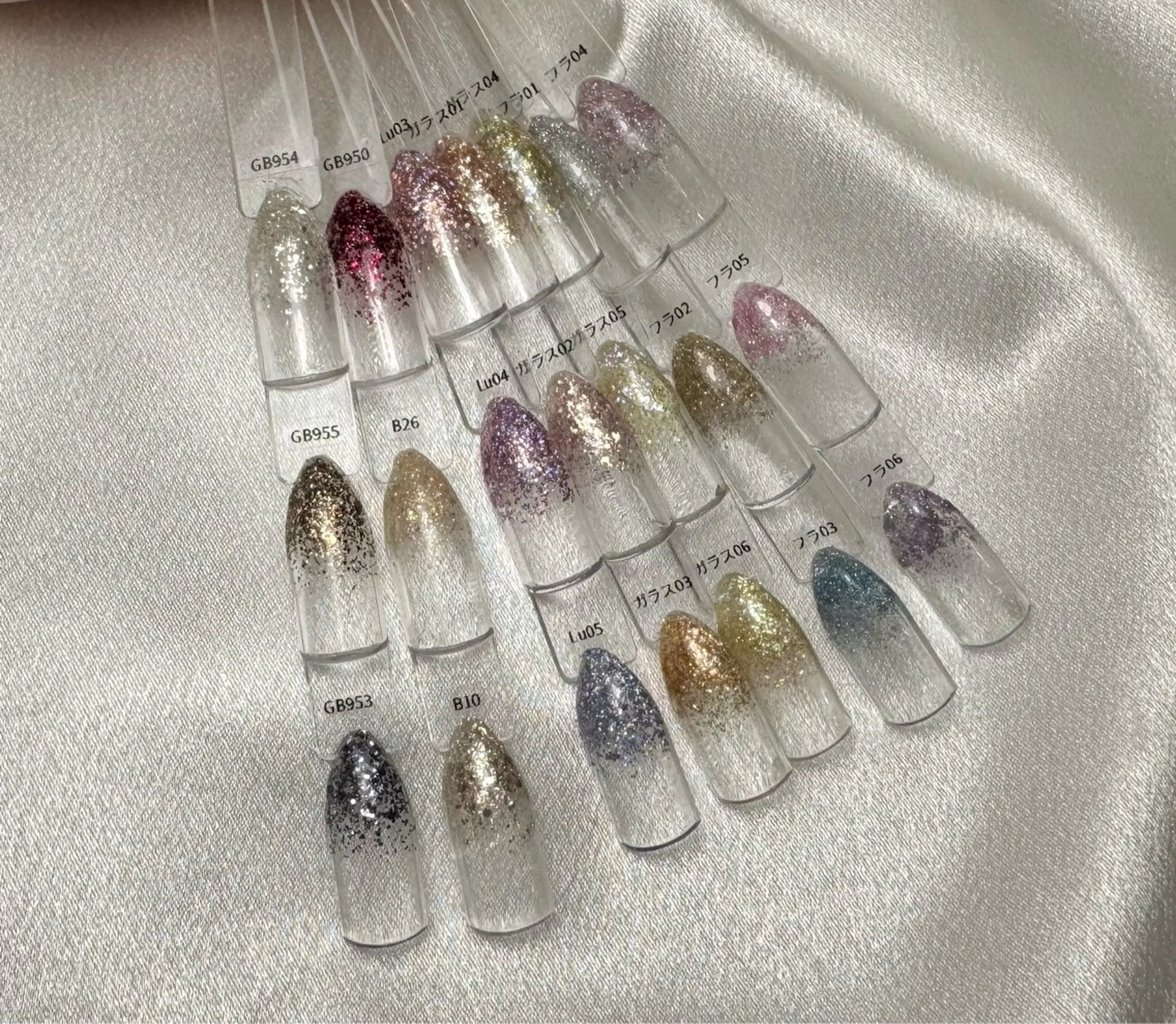 【ハンド】オフなしラメグラの写真