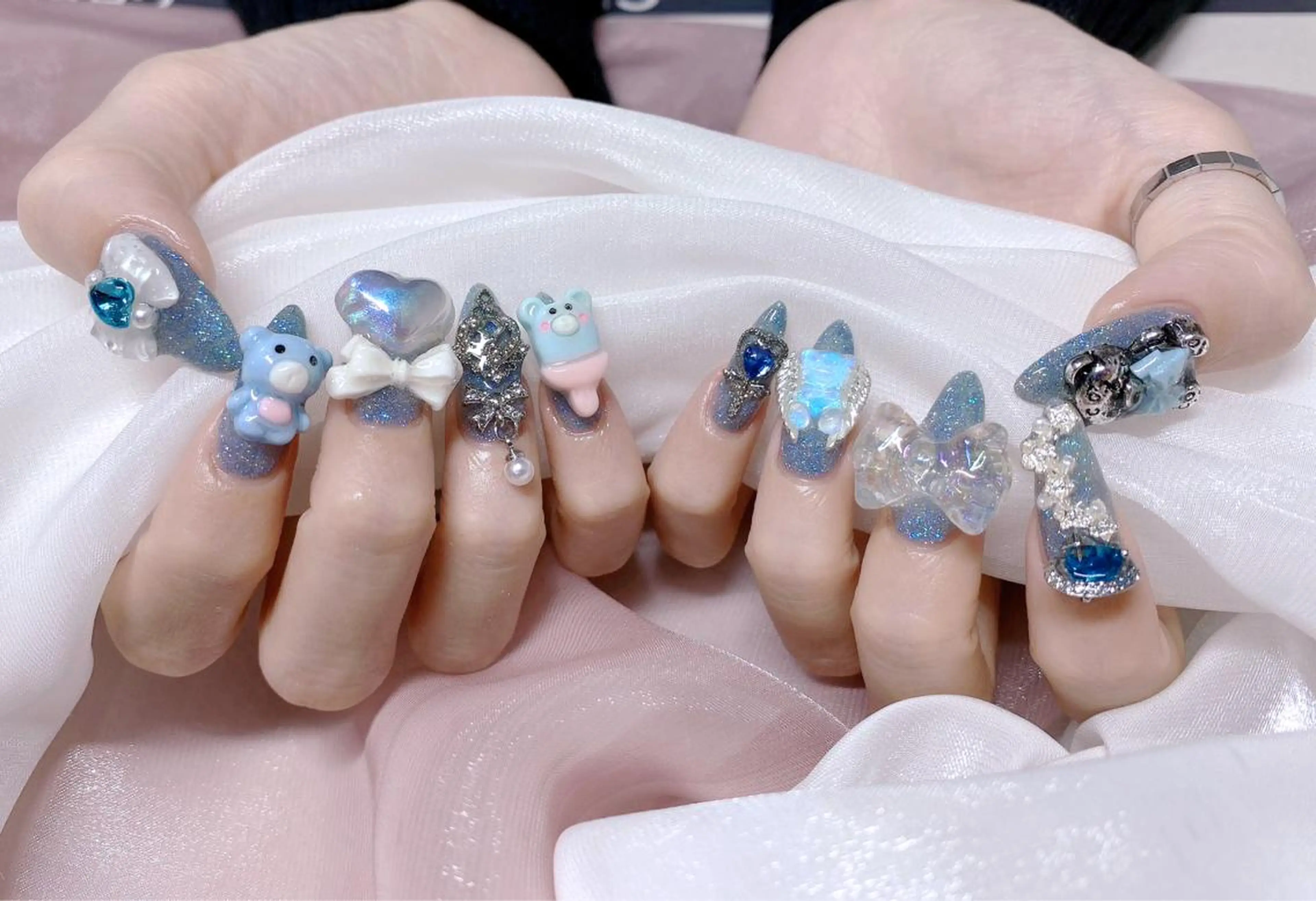 ネイル 宮澤 ミナのネイルデザイン