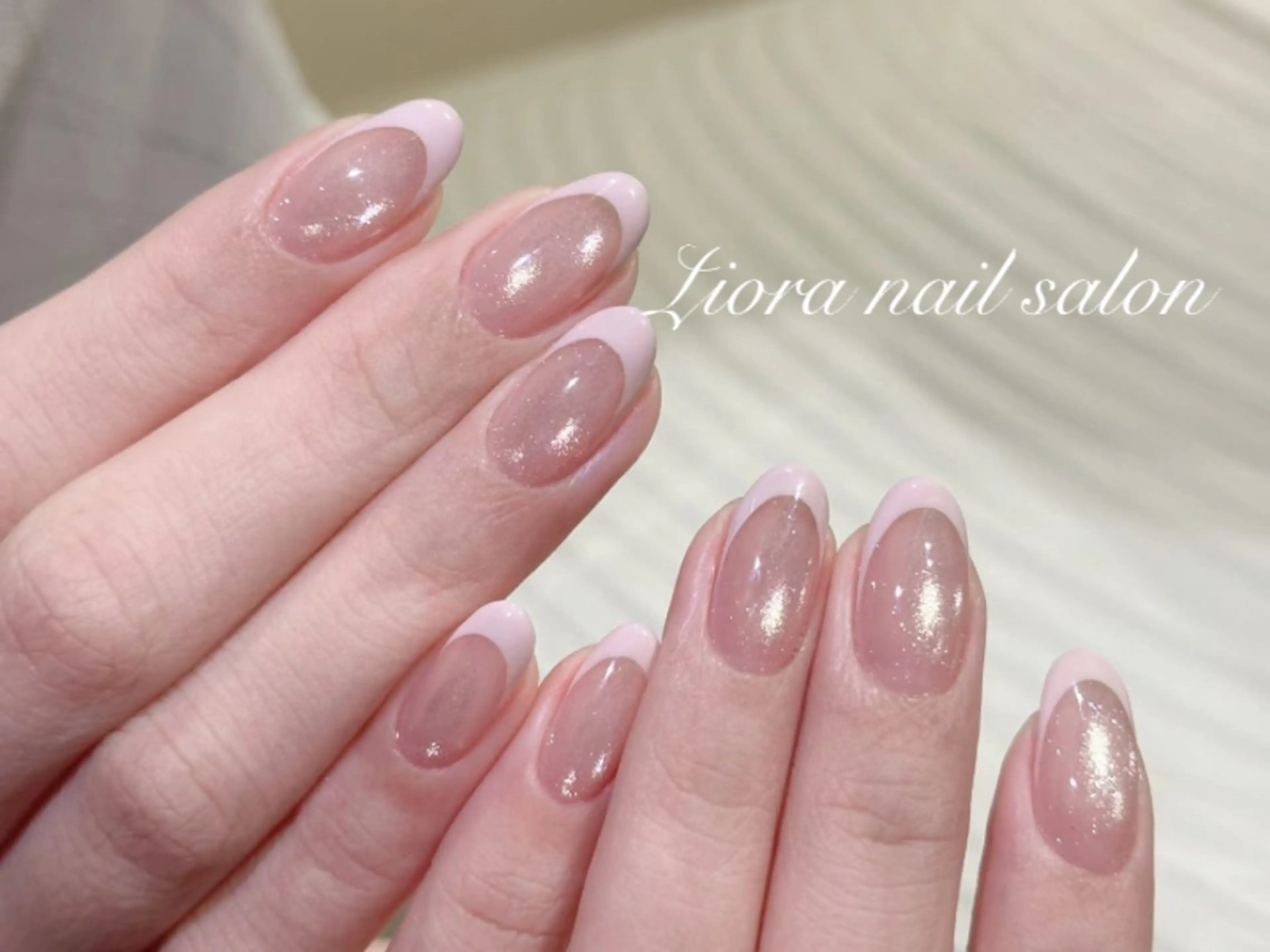 ネイル フレンチネイル ジェルネイル ガーリー グラデーション キラキラネイル ハンドネイル Liora nail スカルプ専門店のネイルデザイン
